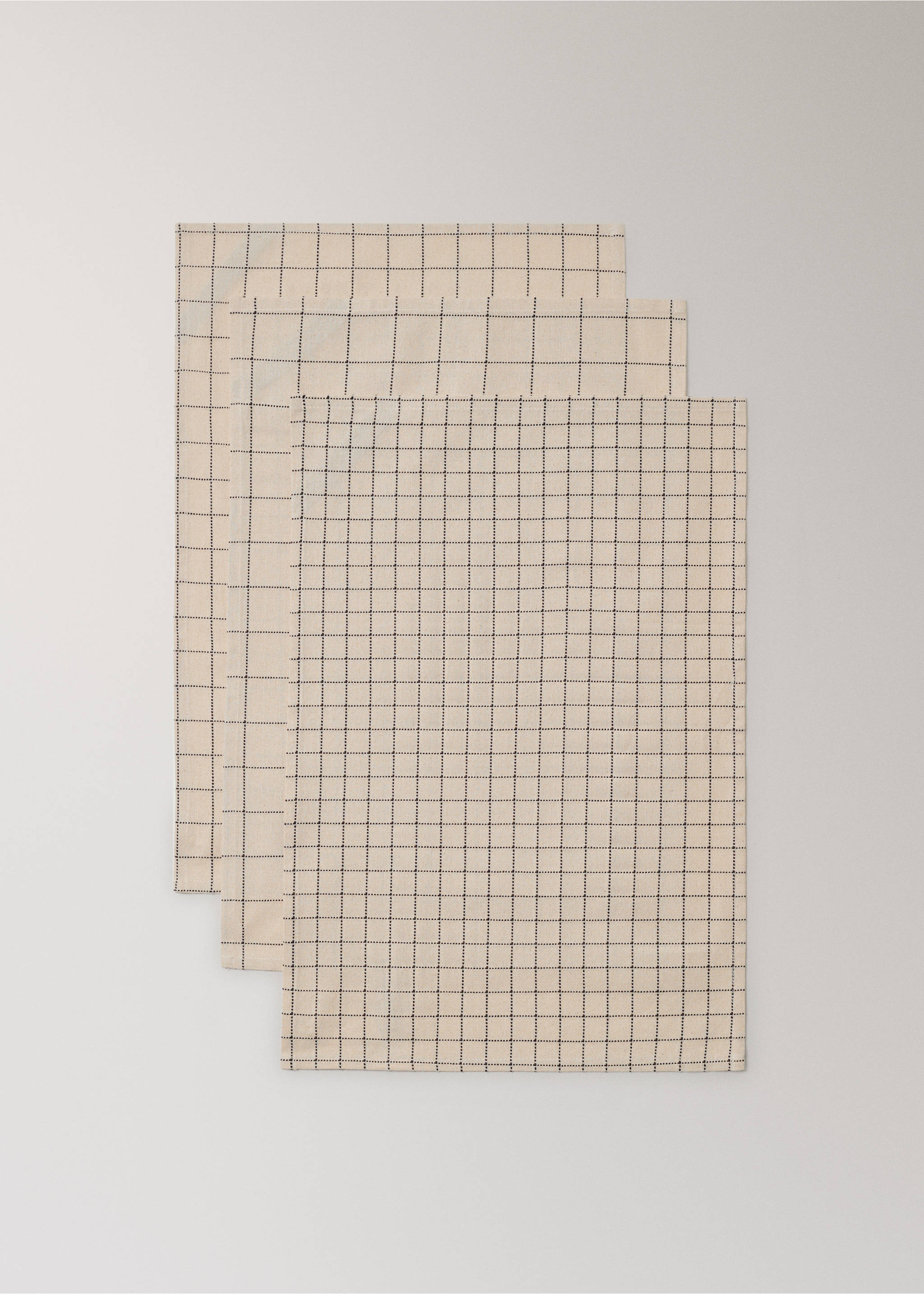 Baumwolltücher mit Karomuster - Detail des Artikels 1, Braun. Ref: 17044135-00.