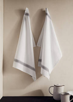 Cotton kitchen towels with details — White 1