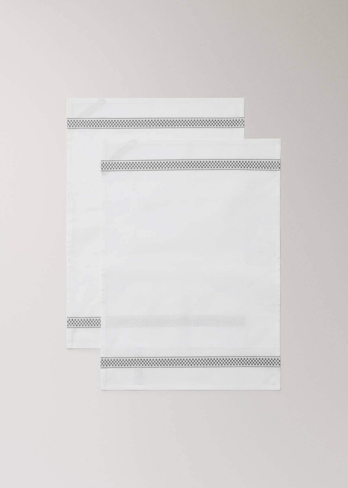 Cotton kitchen towels with details — White