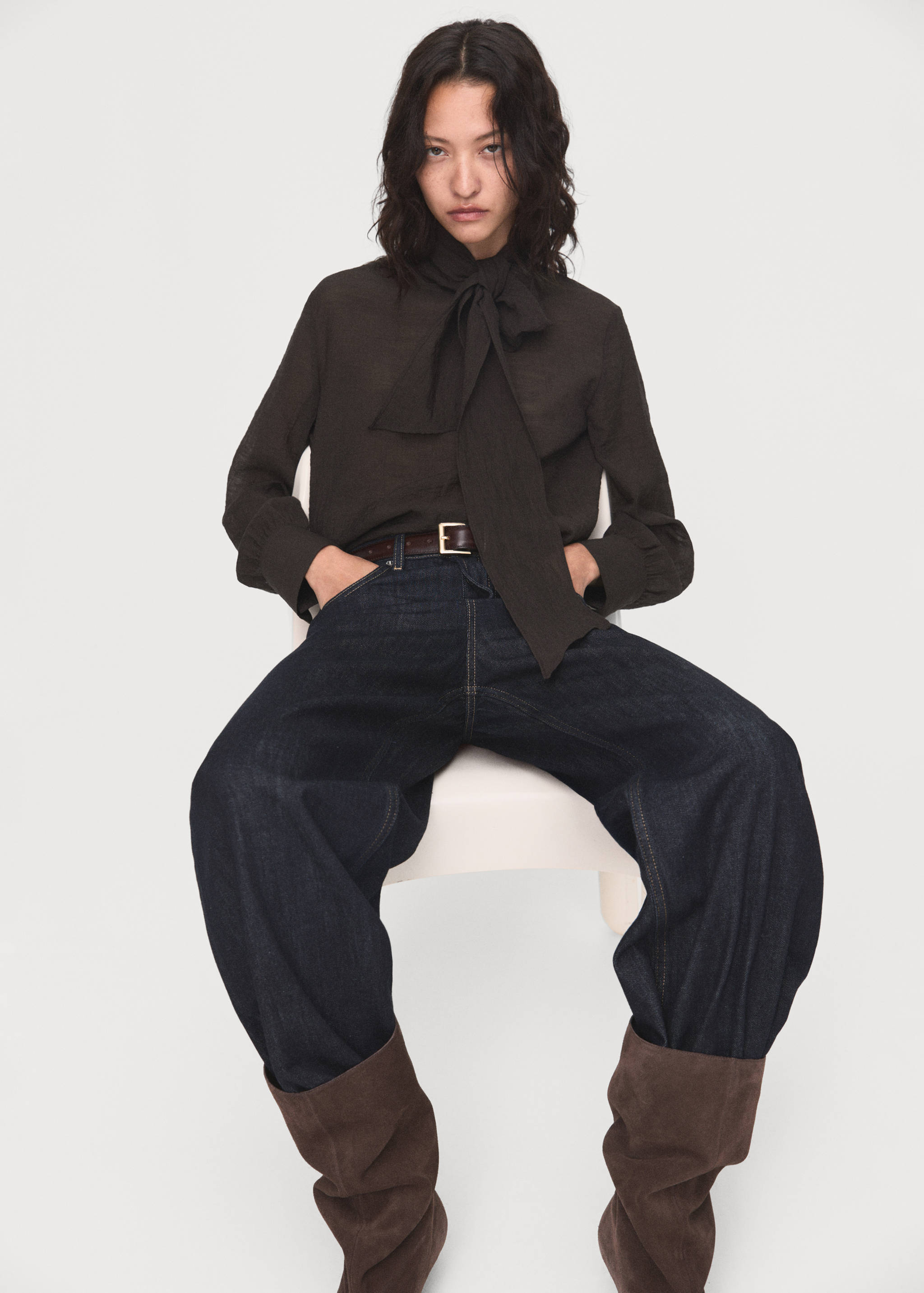 Bluzka z fakturą i szalem - Szczegóły artykułu 2