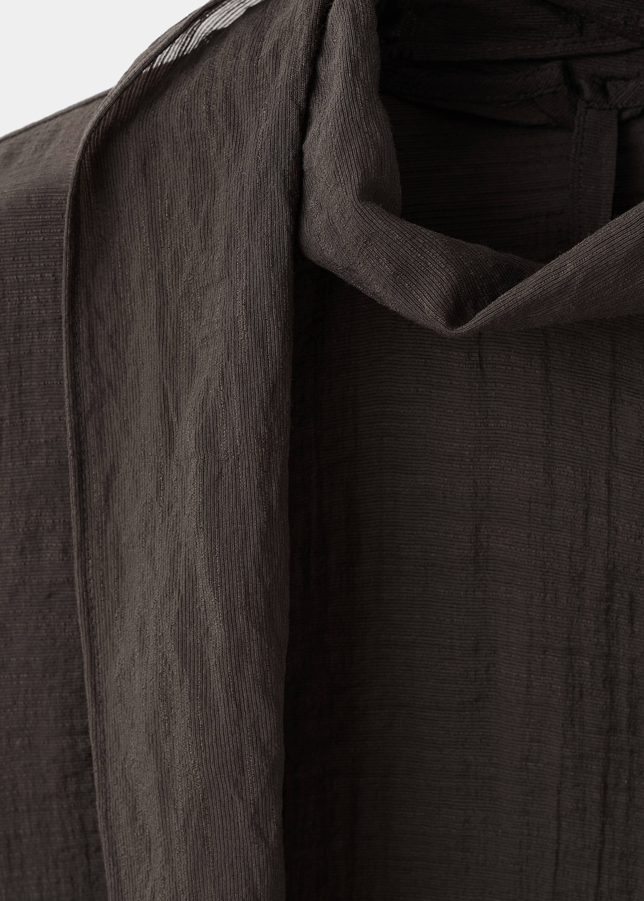 Bluzka z fakturą i szalem - Szczegóły artykułu 0