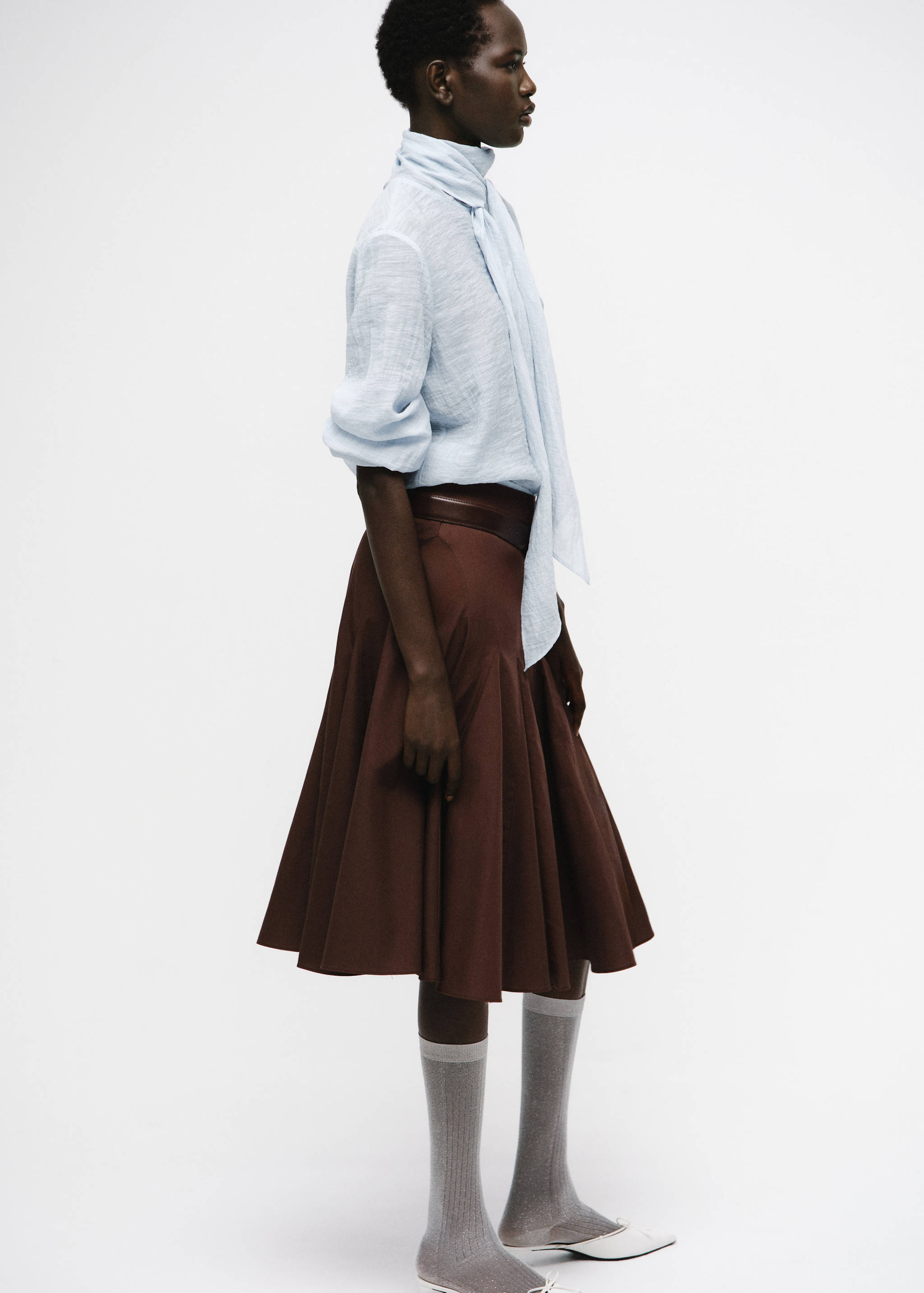 Bluzka z fakturą i szalem - Szczegóły artykułu 2