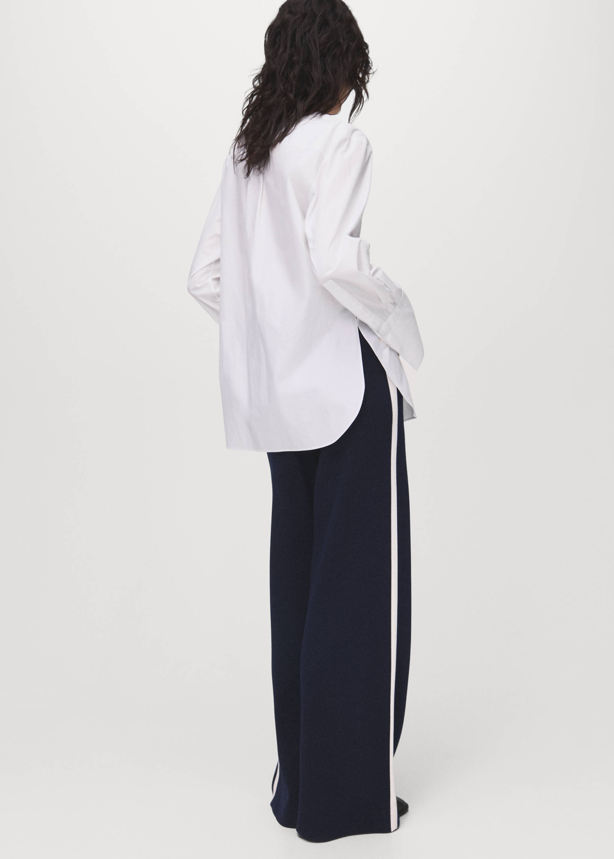 Fine-knit straight-fit trousers - Reverse of the article
