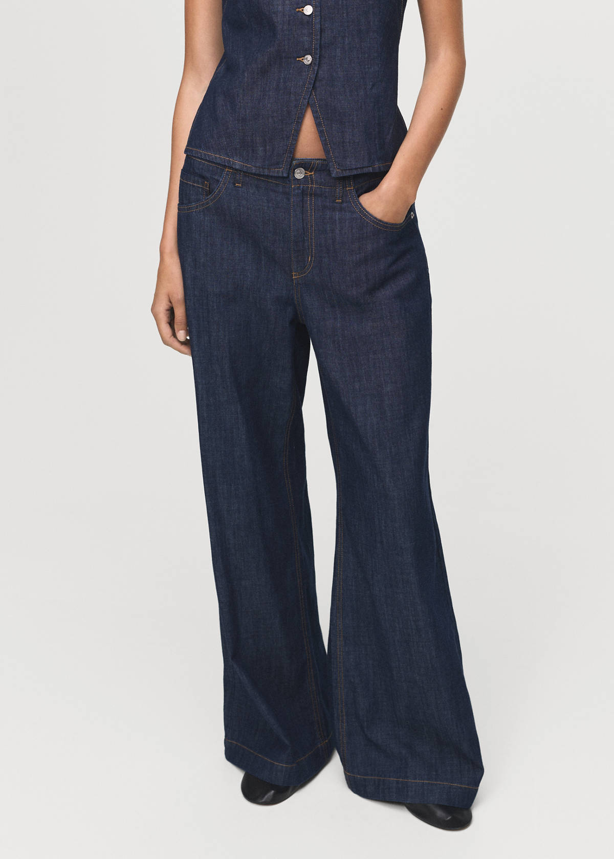 Wide leg mid-rise jeans — Open Blue