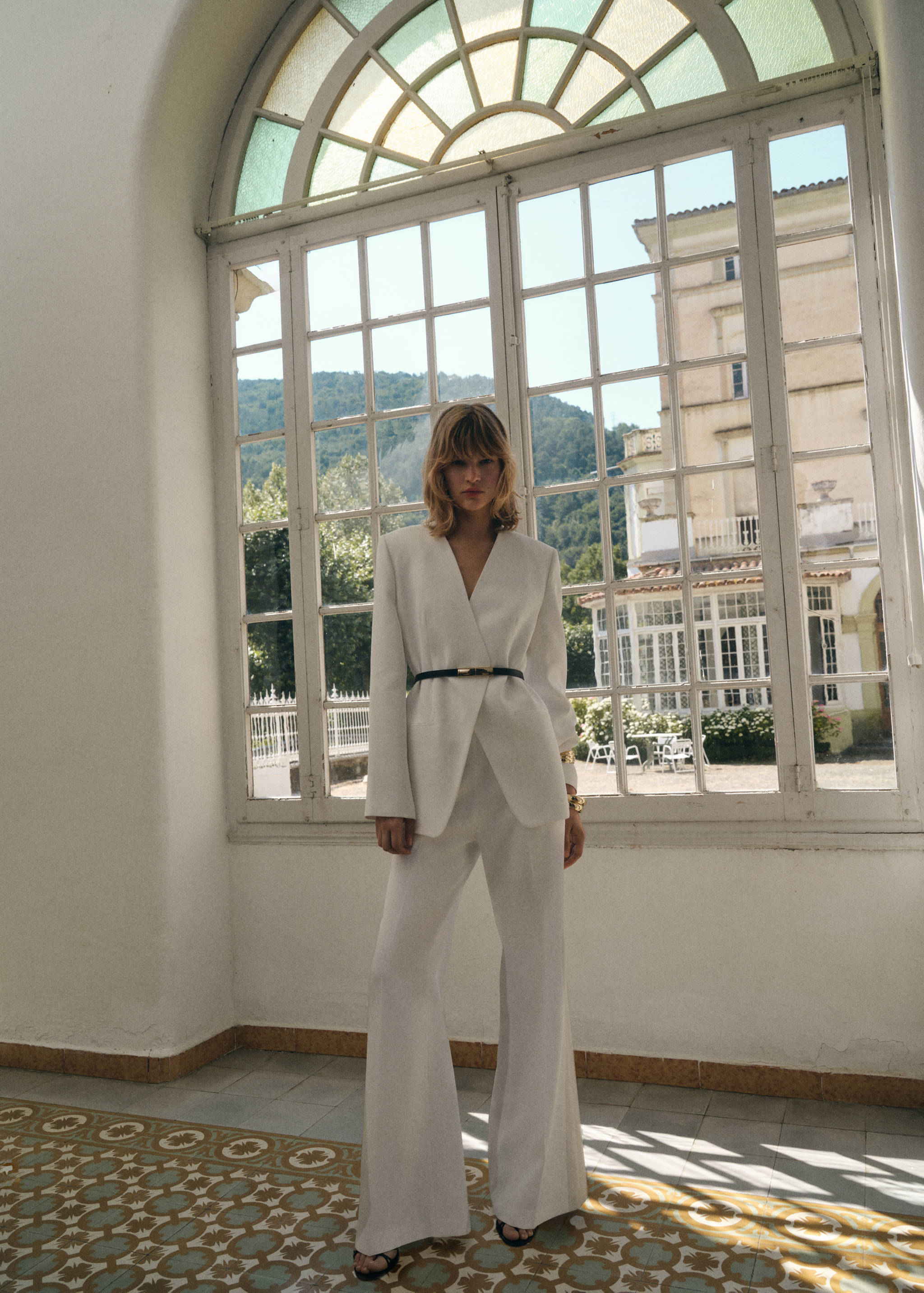 Double-breasted suit blazer - General plane