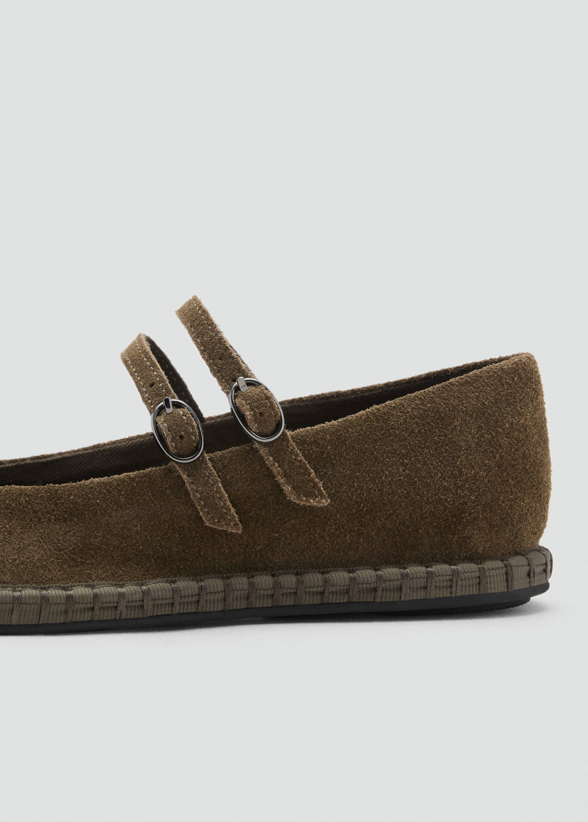 Suede ballet flats - Details of the article 1