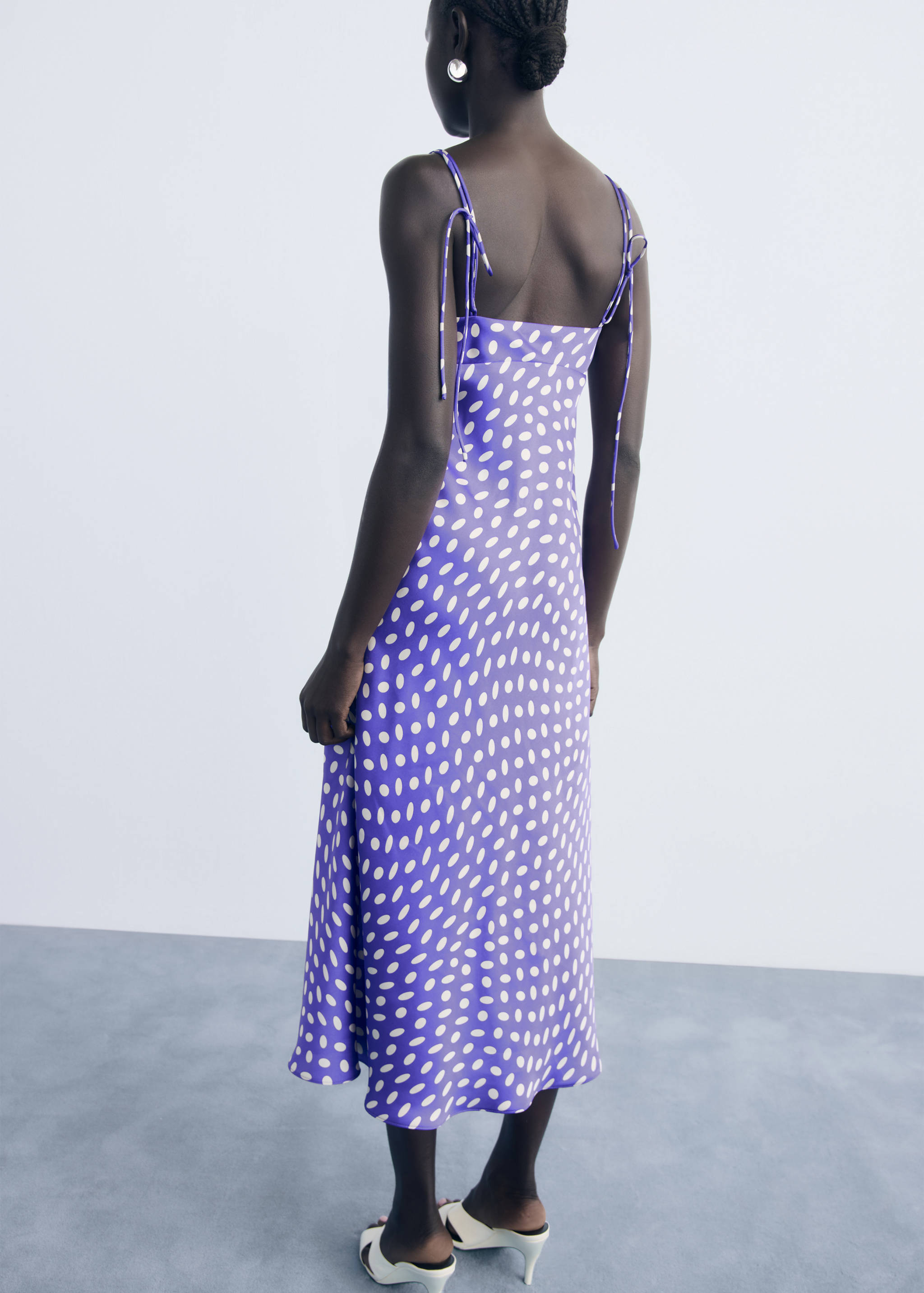 Polka-dot satin-finish dress - Reverse of the article