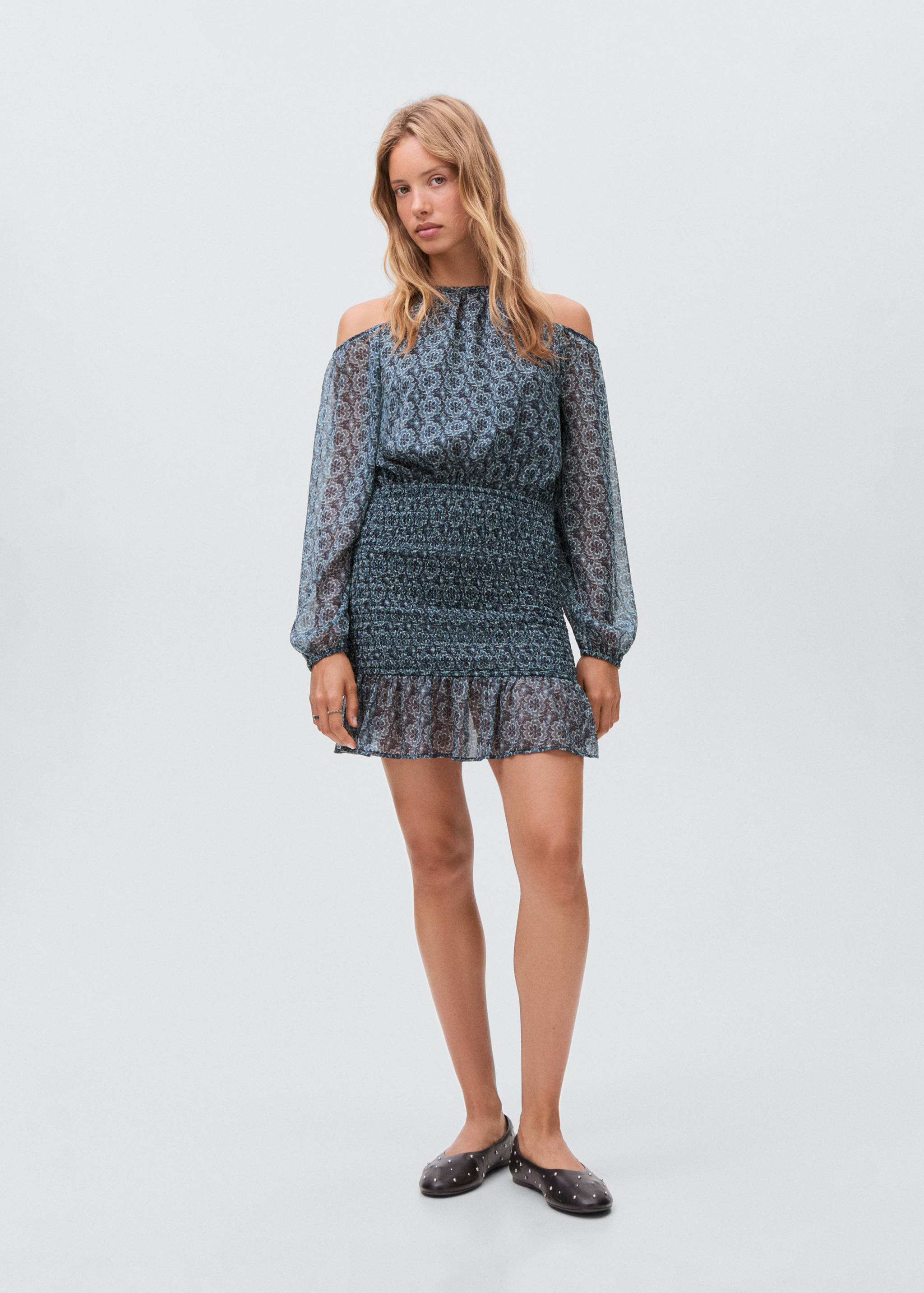 Floral dress with cut-out - General plane