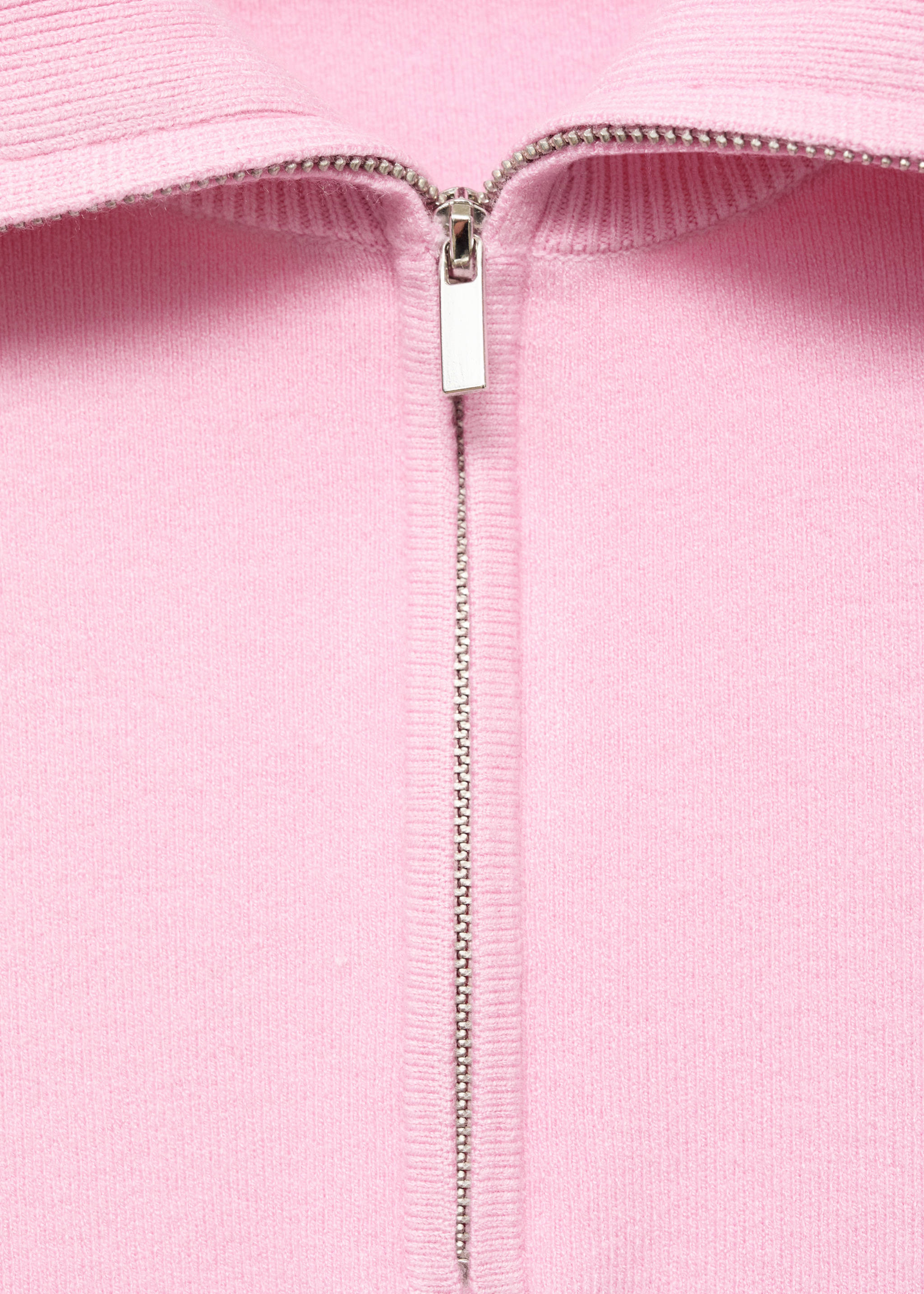 Strickpullover mit Reißverschluss am Kragen - Detail des Artikels 8