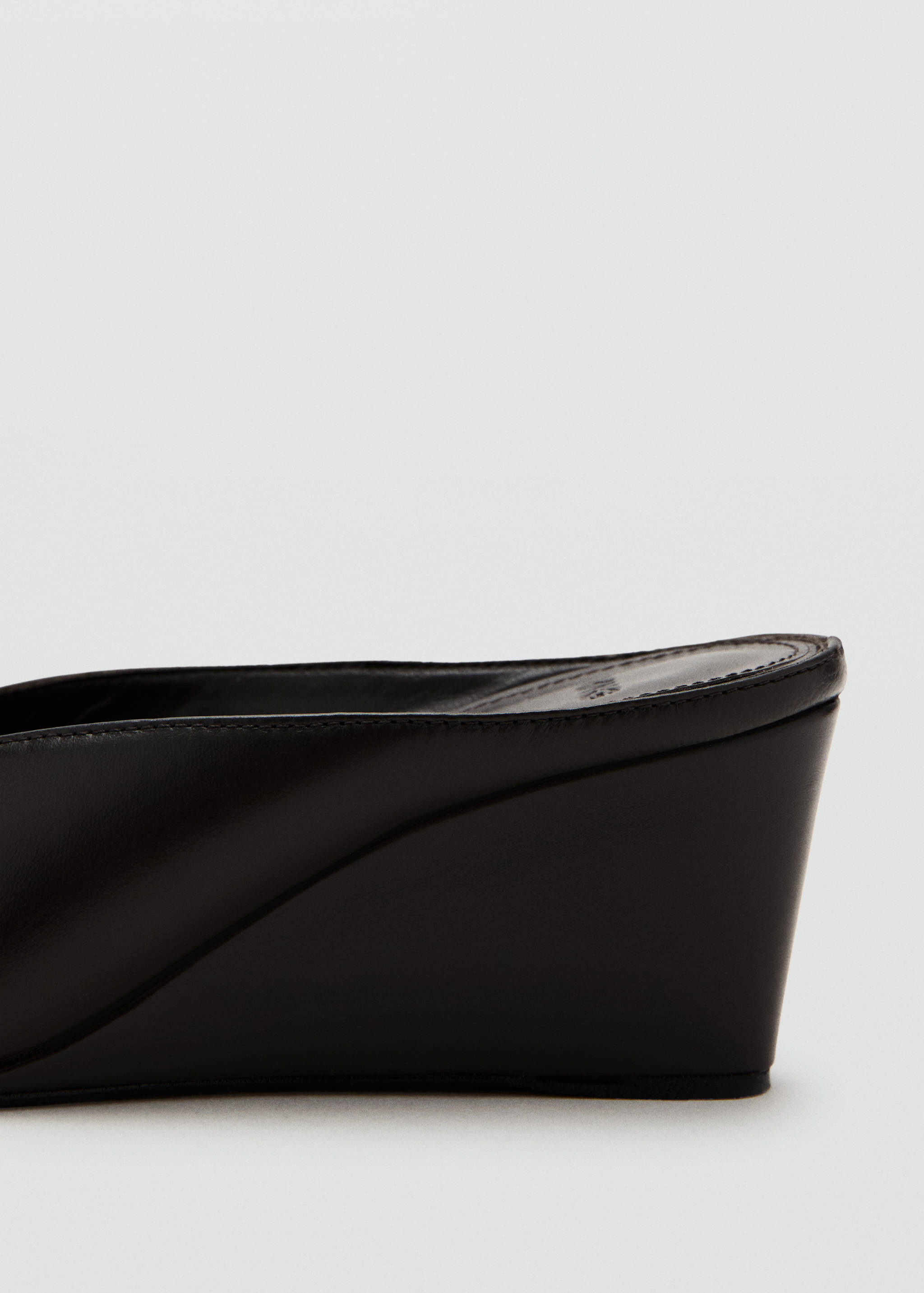 Leather wedge sandals - Details of the article 1