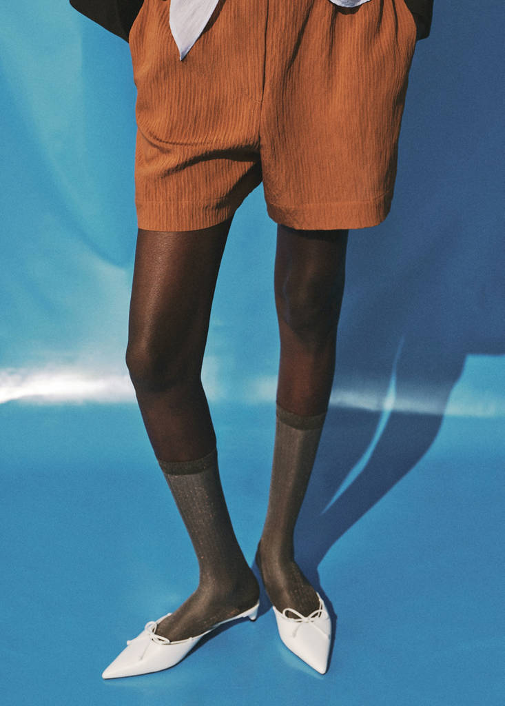 Textured shorts with contrasting trim