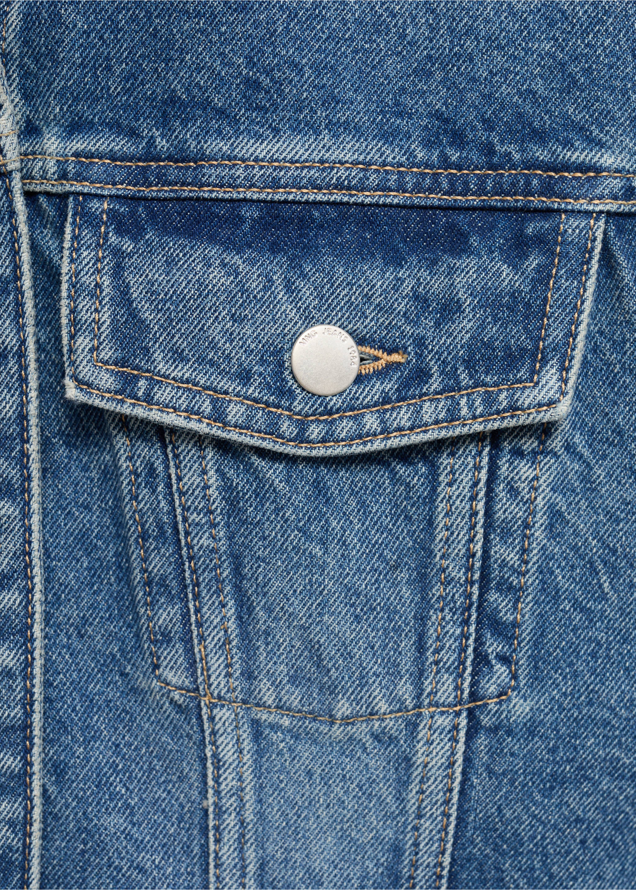 Fitted denim jacket with pockets - Details of the article 0, Medium Blue. Ref: 17044788-00.