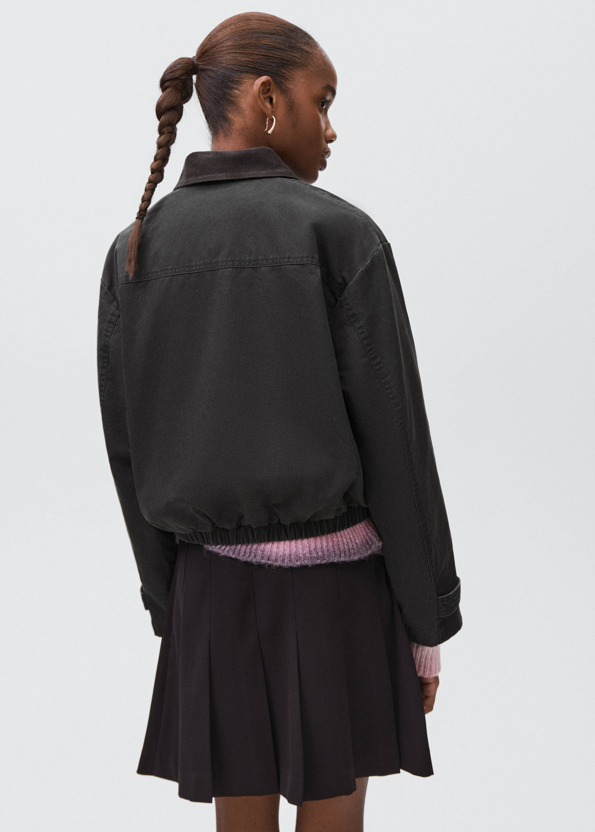 Blusão bomber com gola de camisa - Verso do artigo