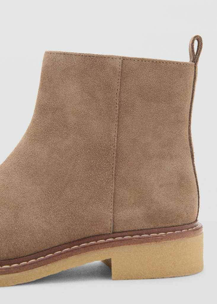 Suede leather ankle boots — Medium Brown