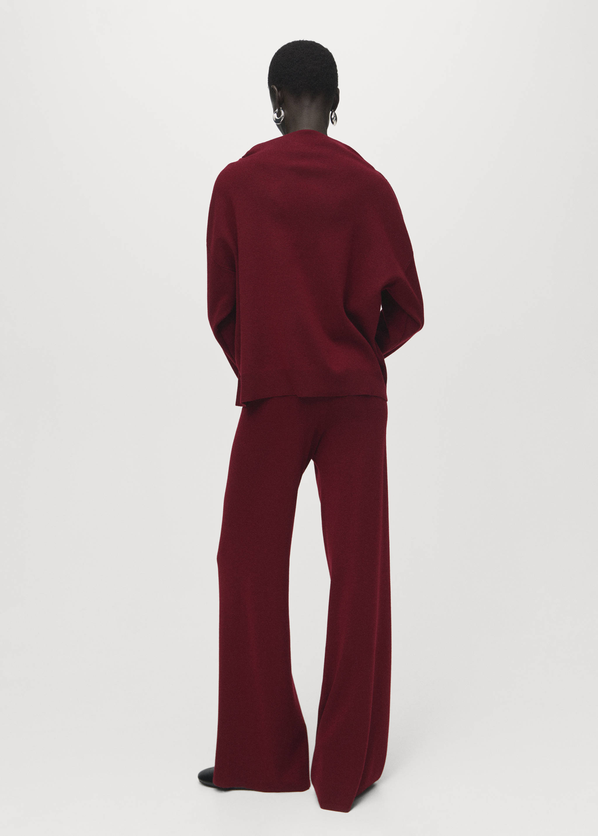 Straight knitted pants - Reverse of the article