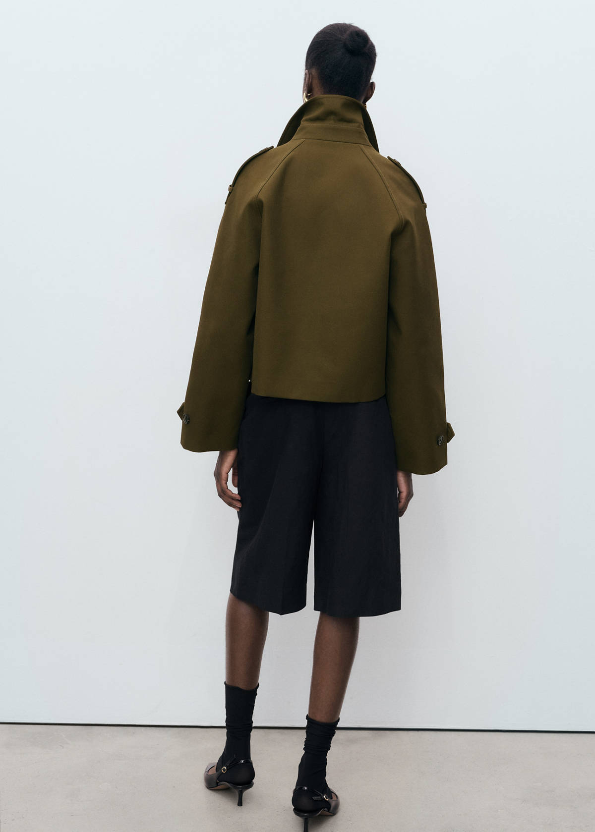 Oversized short double-breasted trench coat — Khaki
