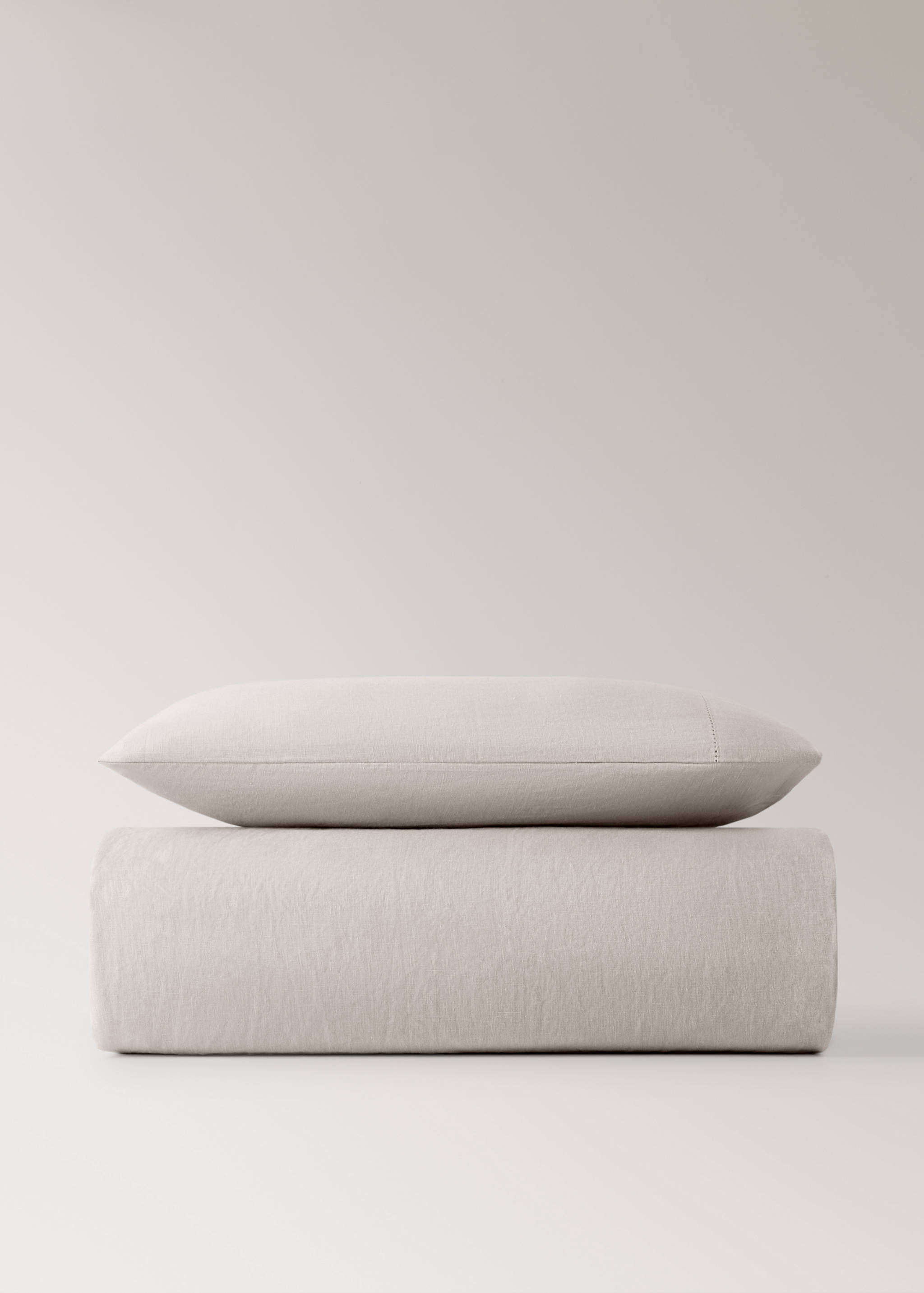 Washed linen duvet cover for cot - Article without model