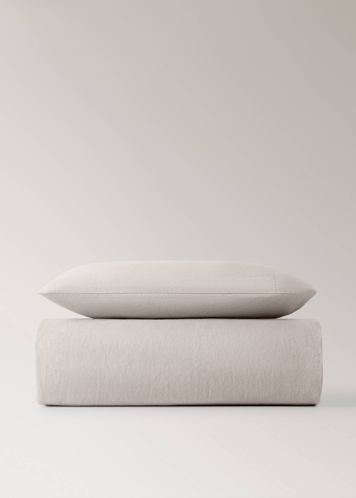 Washed linen duvet cover for cot — Medium Brown