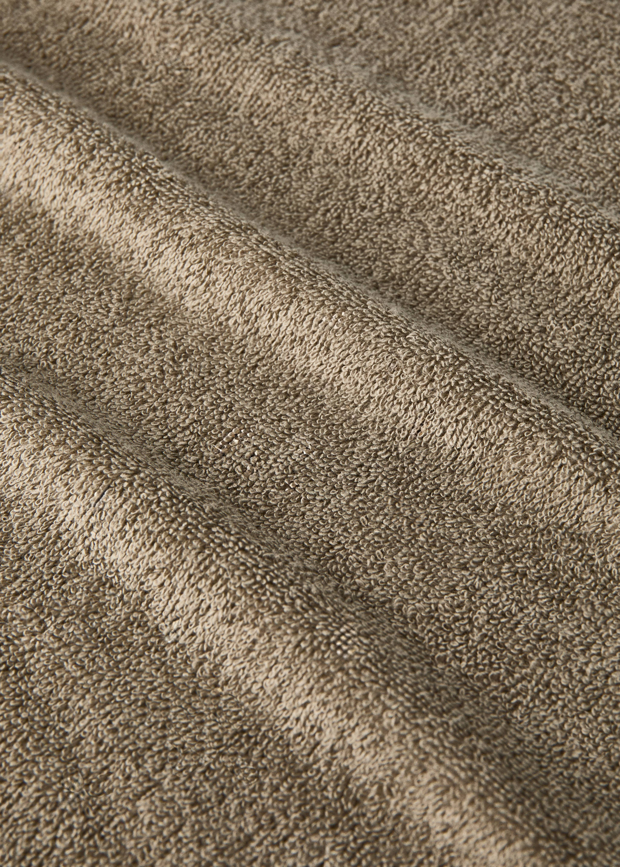 Children's bath cape with contrasting trim - Details of the article 2