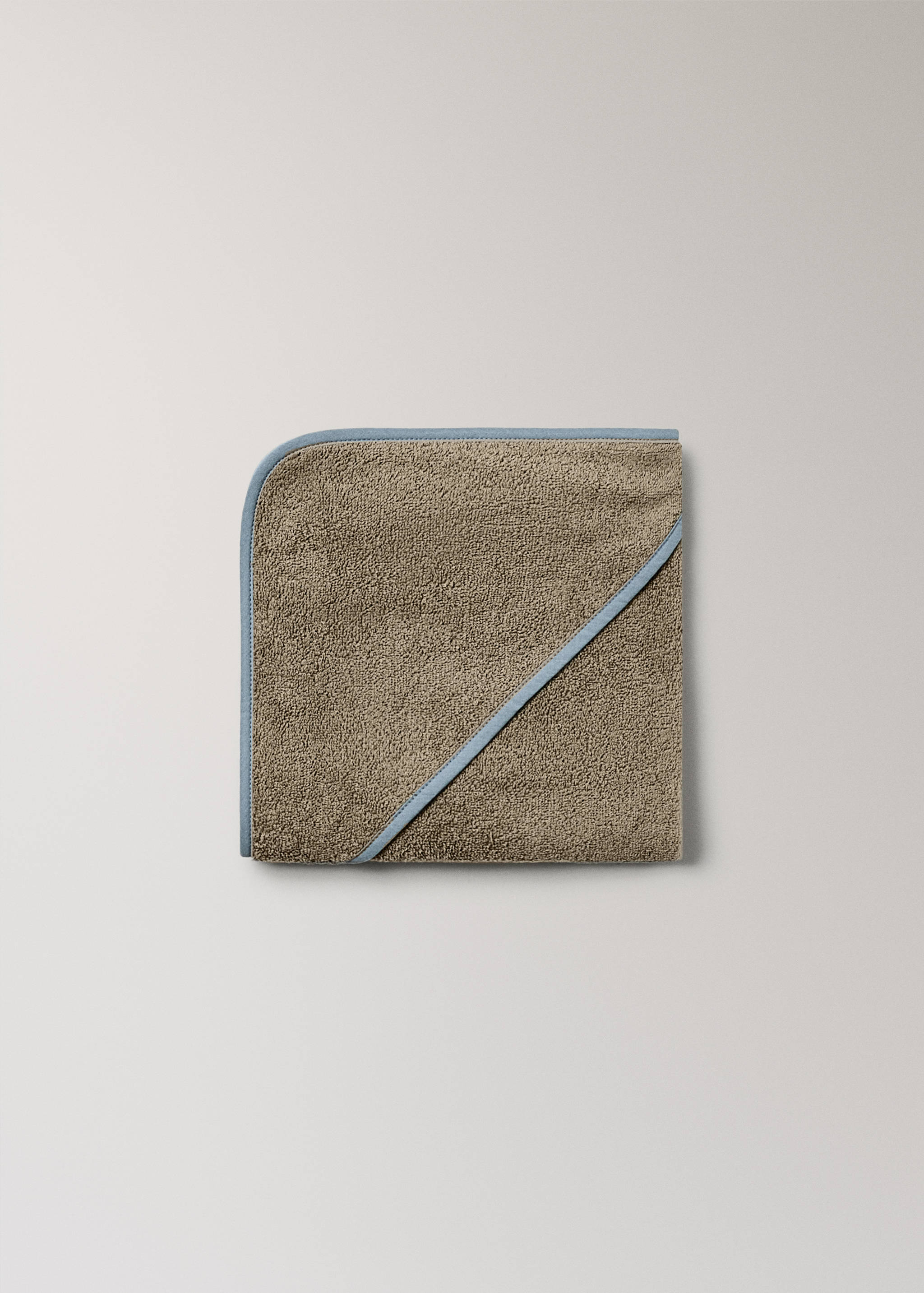 Children's bath cape with contrasting trim - Details of the article 3