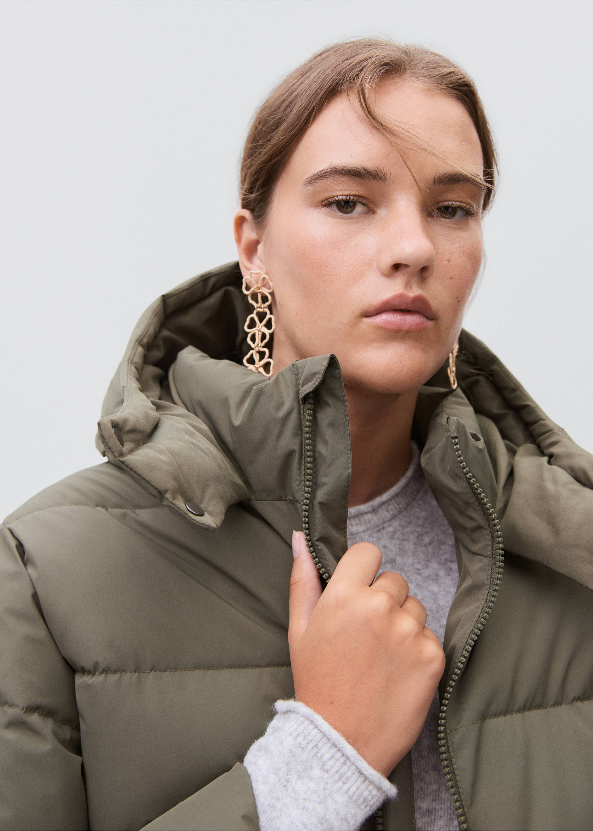 Quilted long coat - Details of the article 1, Khaki. Ref: 17045784-00.
