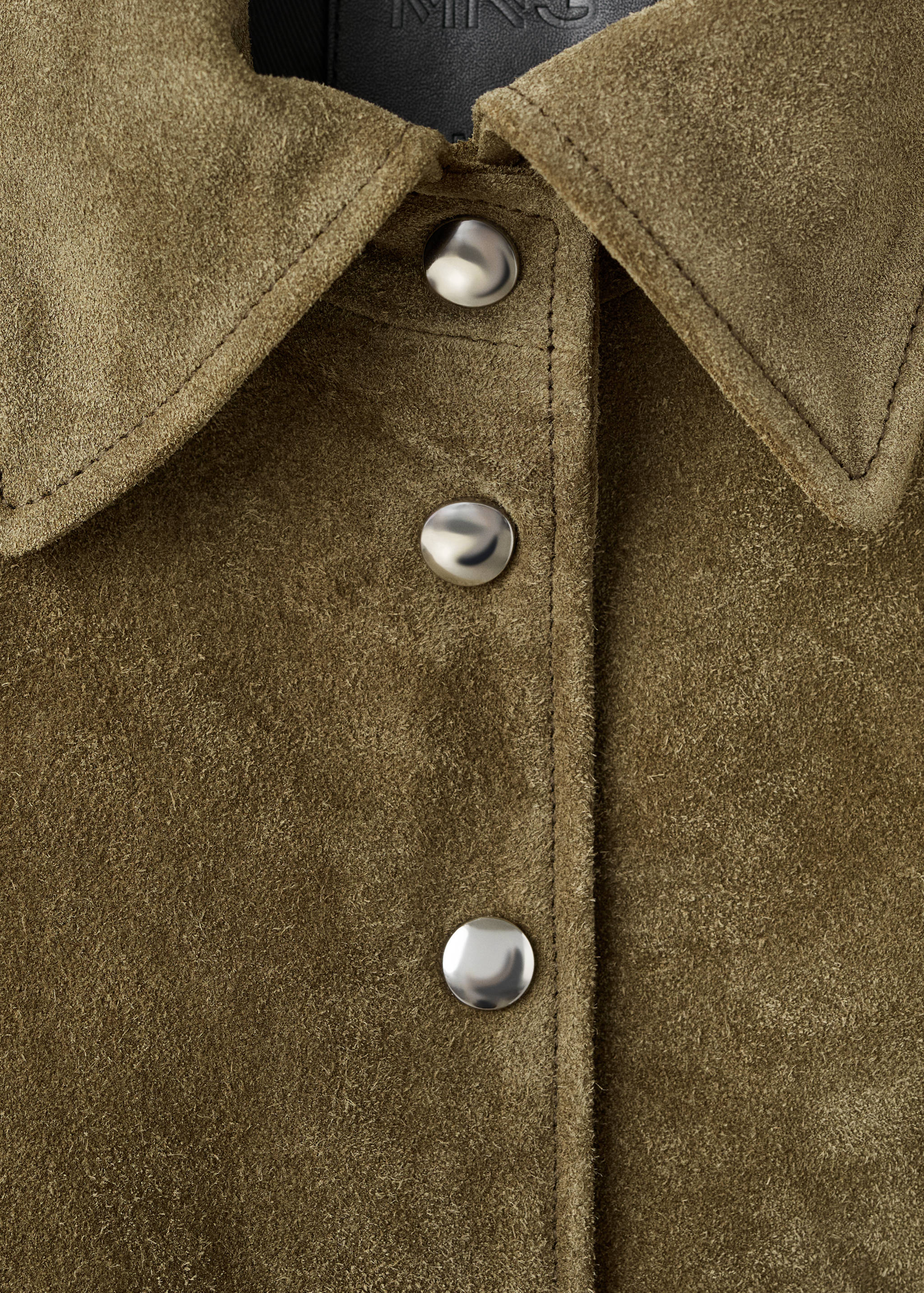 Suede leather jacket with buttons - Details of the article 8