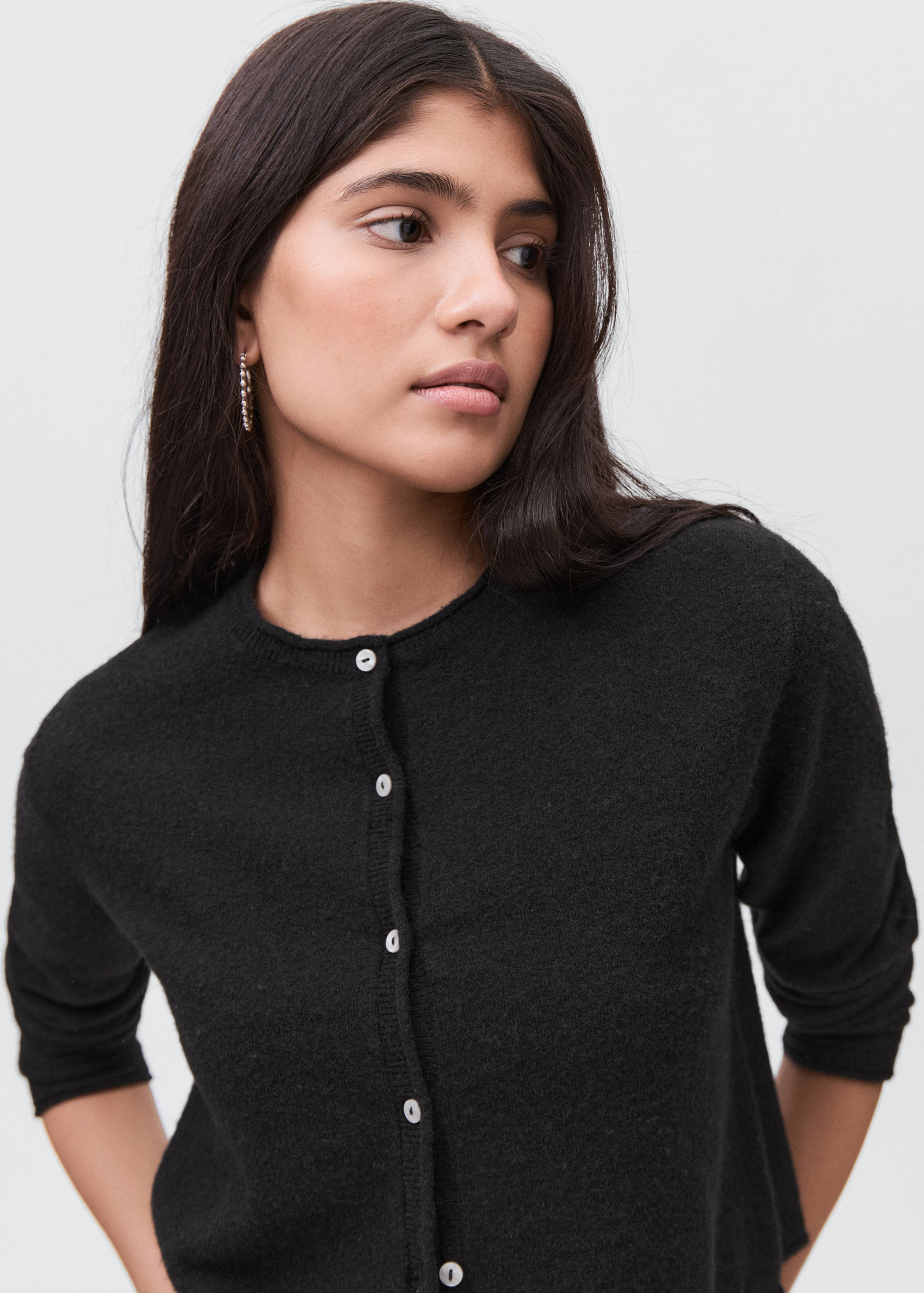 Вязаный кардиган с пуговицами - Деталь изделия 1