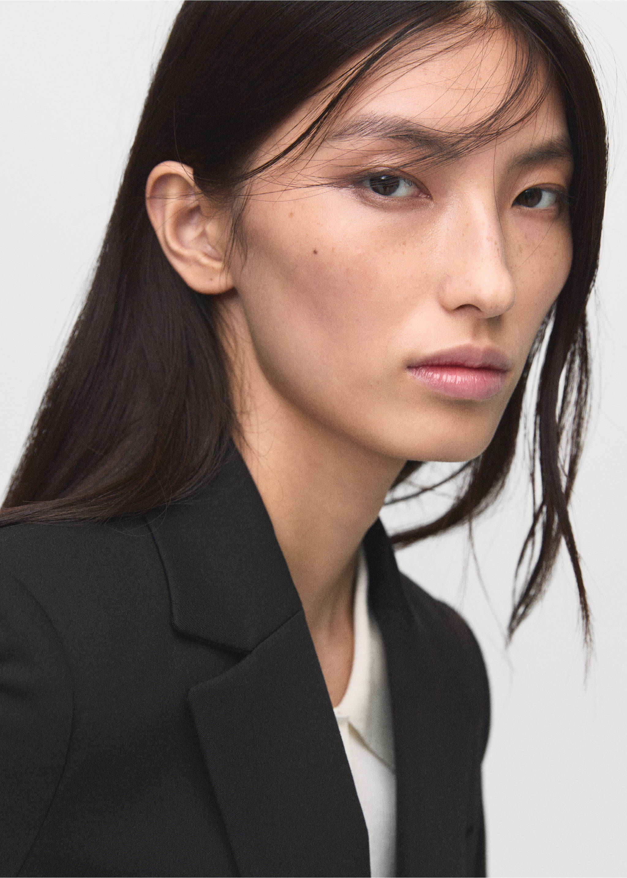 Fitted suit blazer - Details of the article 1, Black. Ref: 17045806-00.