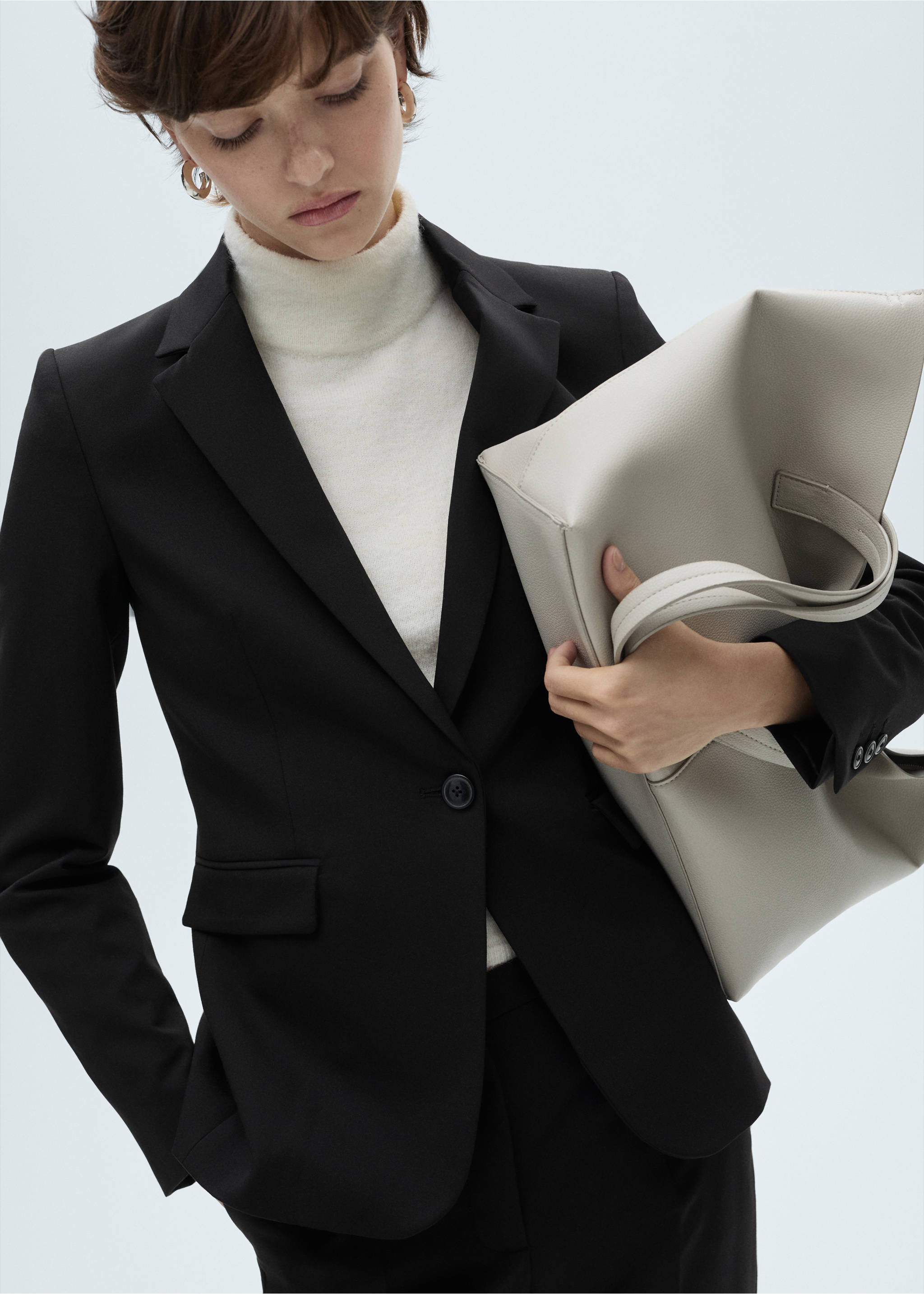 Fitted suit blazer - Details of the article 2, Black. Ref: 17045806-00.
