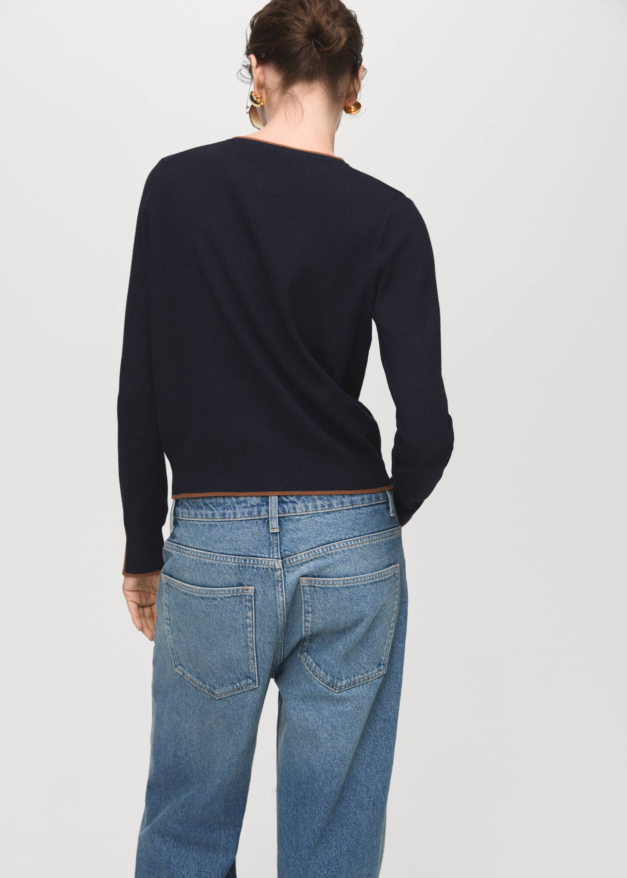 Kardigan z rozcięciem przy mankiecie - Tylna strona artykułu