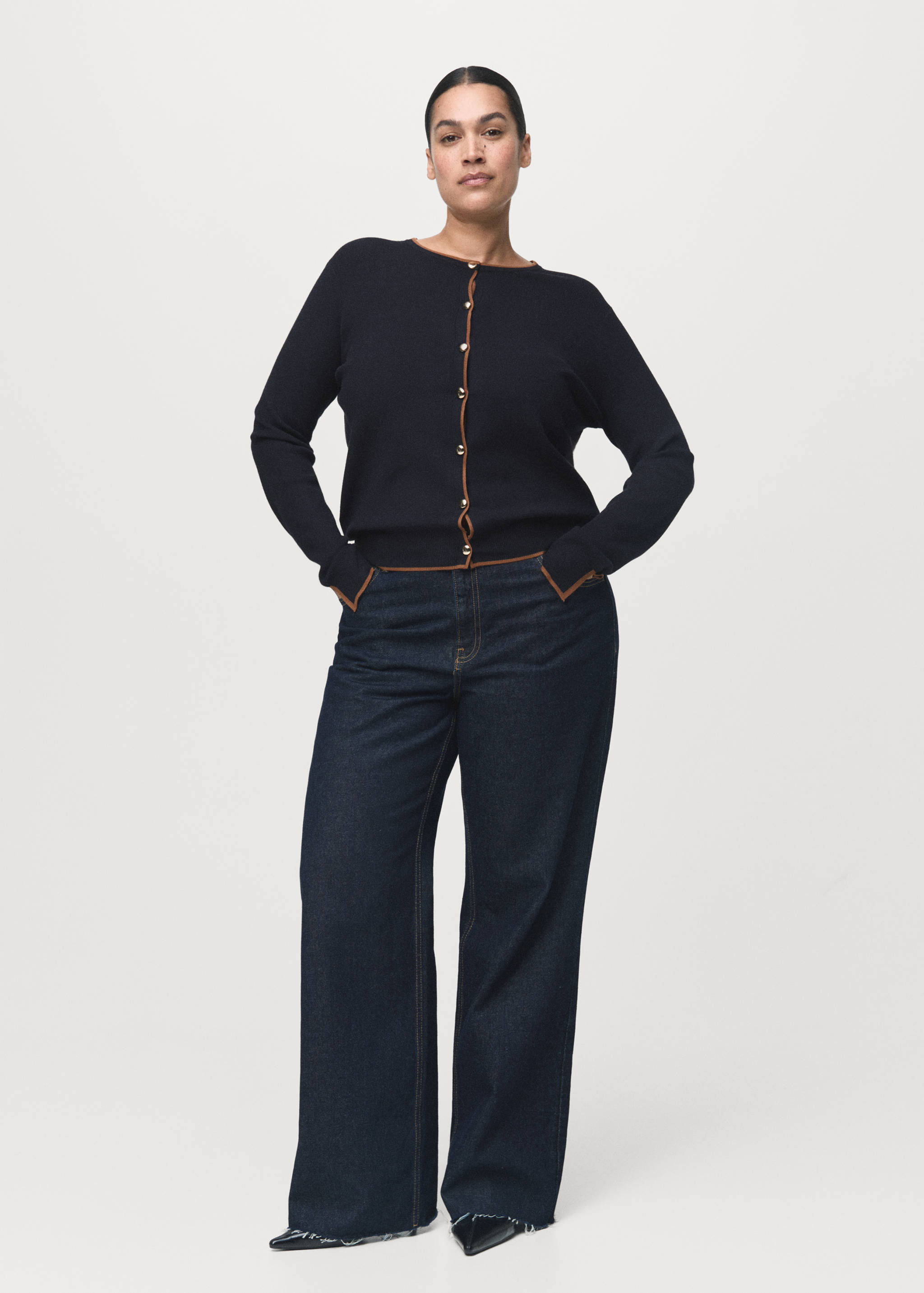 Kardigan z rozcięciem przy mankiecie - Szczegóły artykułu 3