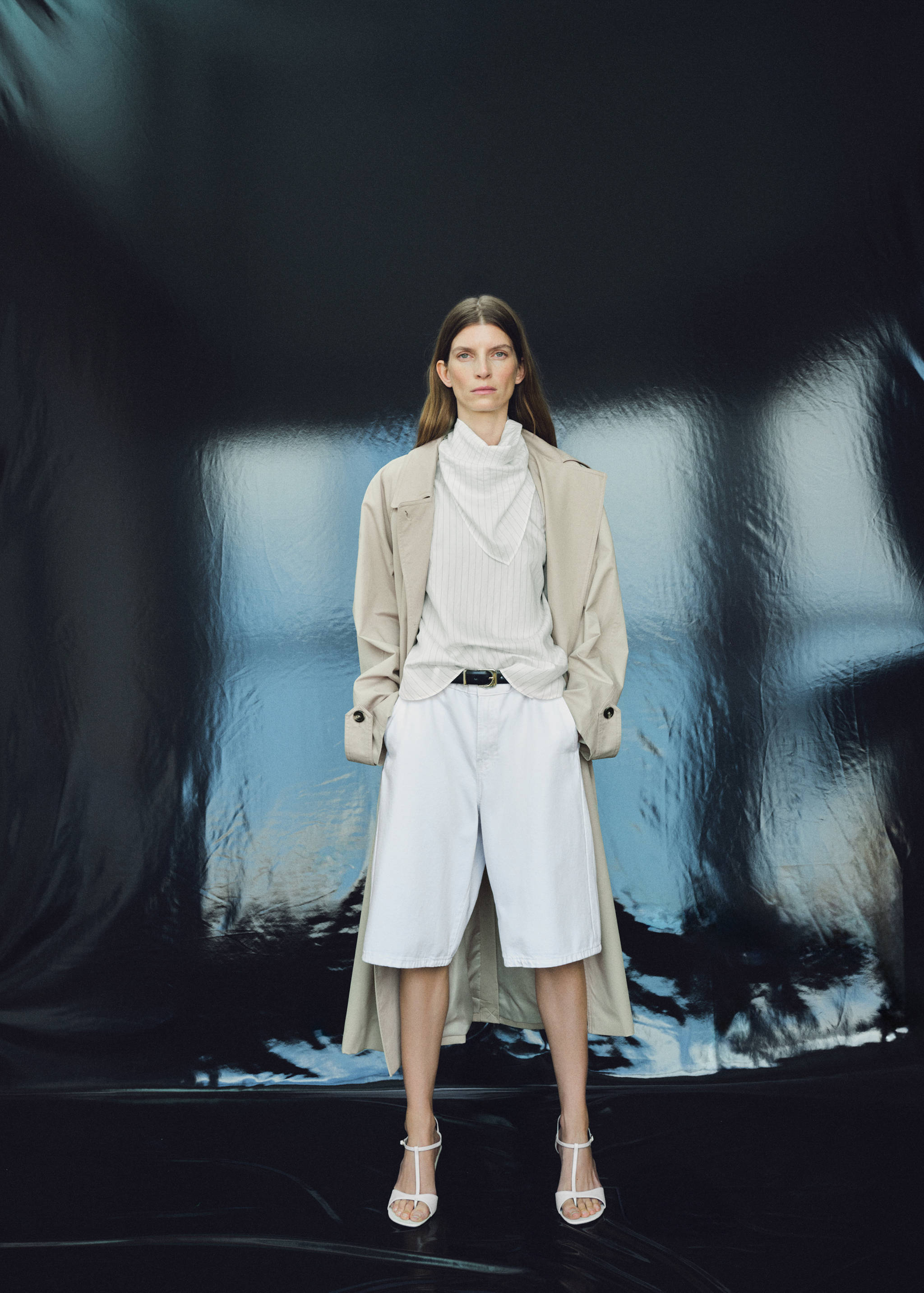 Striped blouse with handkerchief - General plane