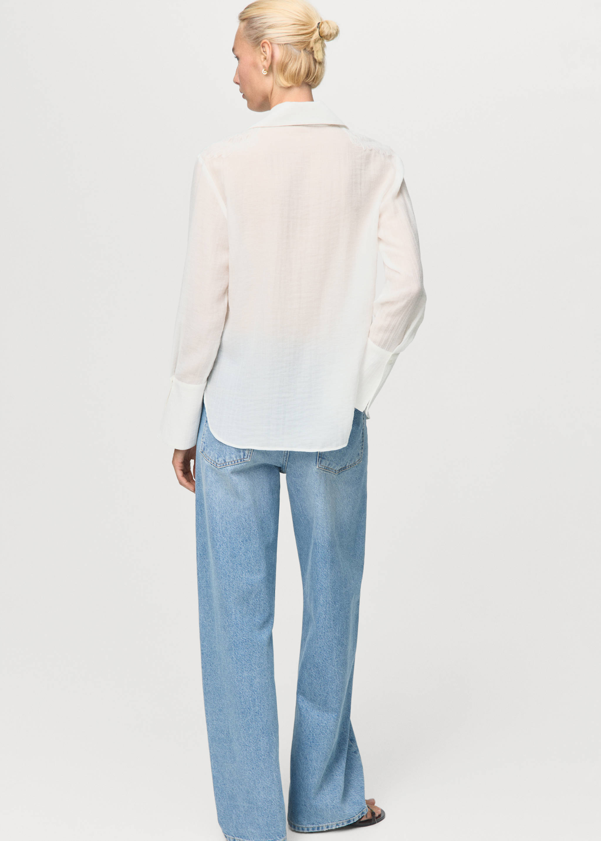 Lyocell shirt with patches - Reverse of the article