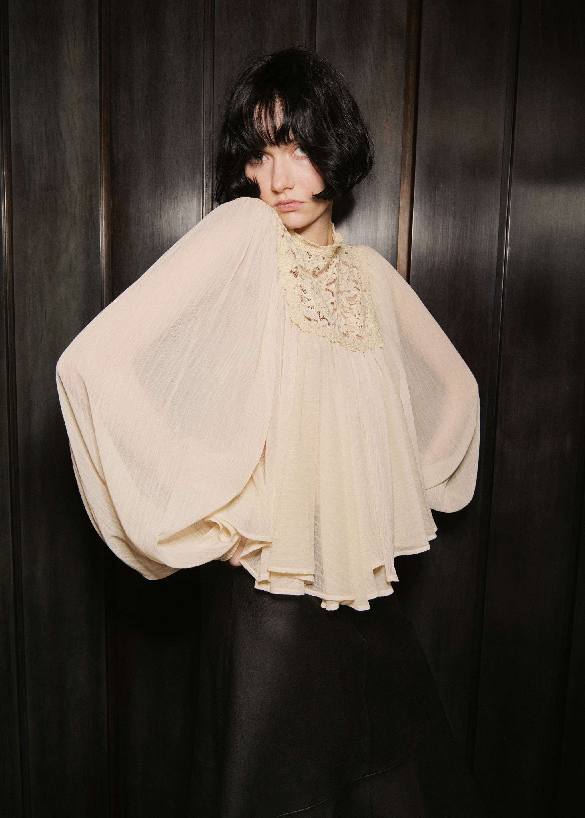 Lace combination blouse - Medium plane