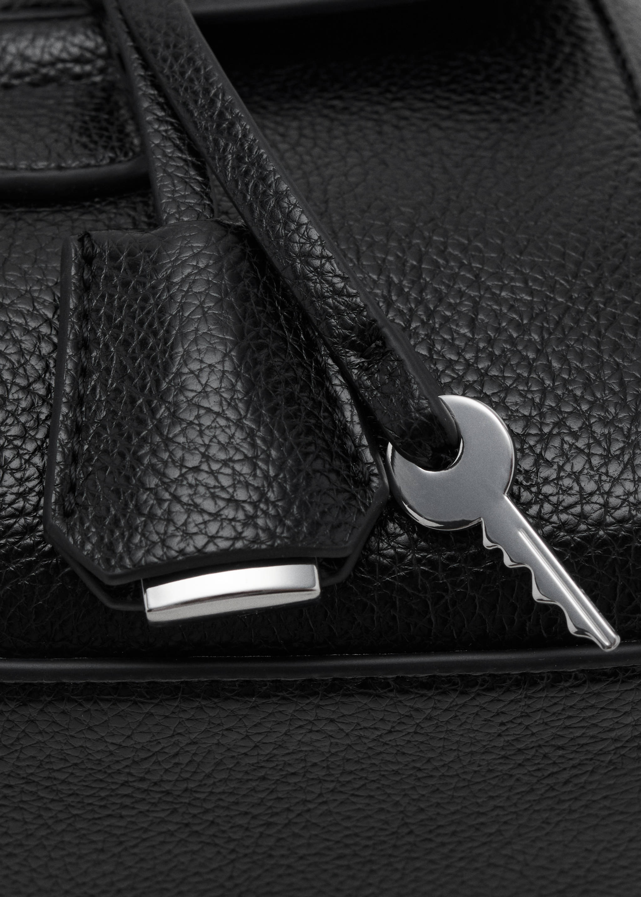 Torebka city na ramię z klapą - Szczegóły artykułu 3