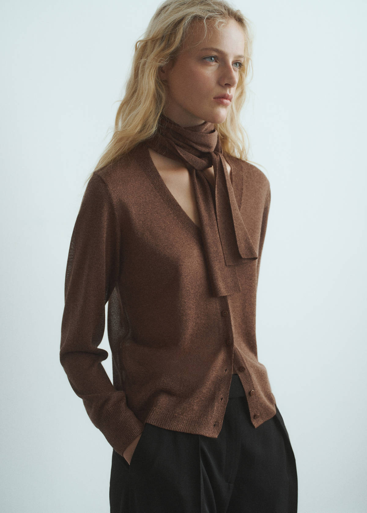 Fine-knit cardigan with foulard — Brown