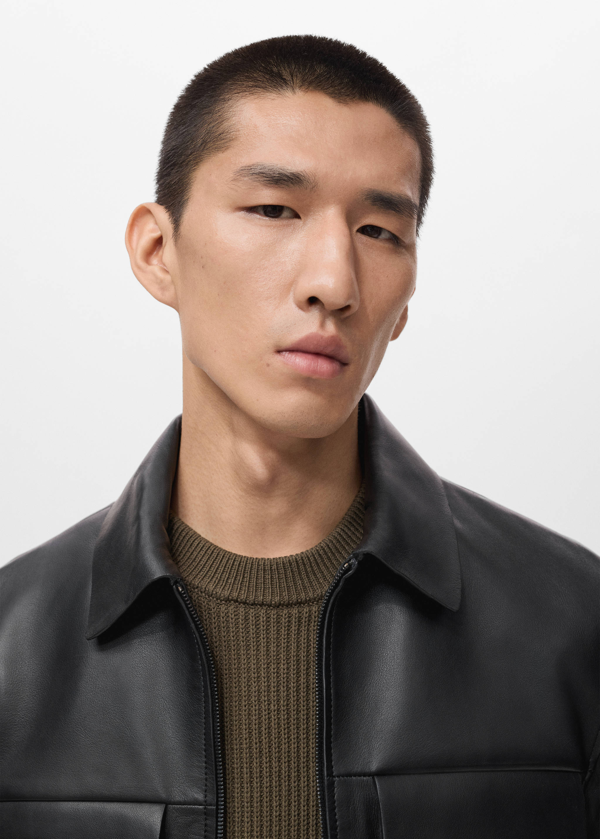 100% leather jacket with pockets - Details of the article 1