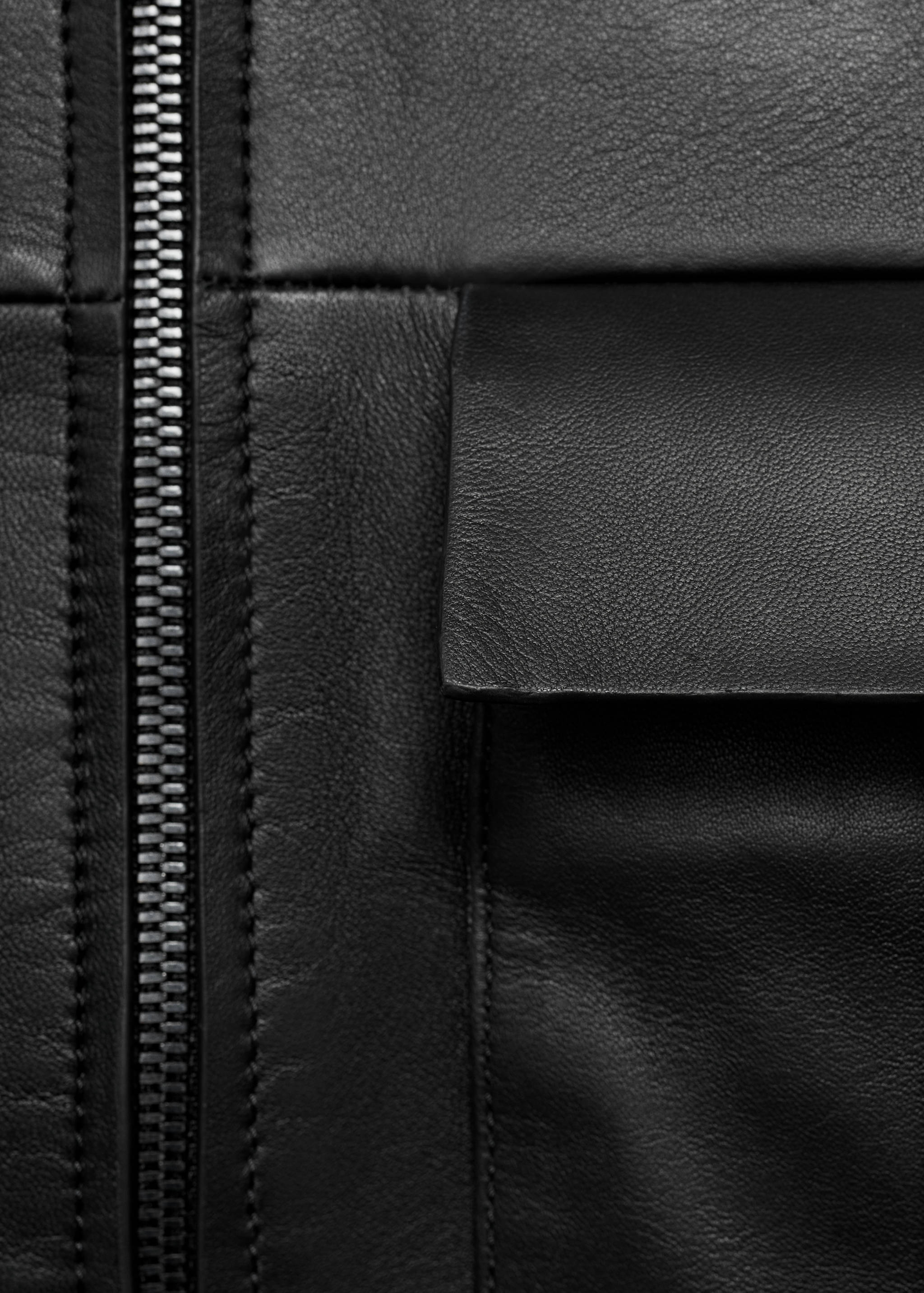 100% leather jacket with pockets - Details of the article 0