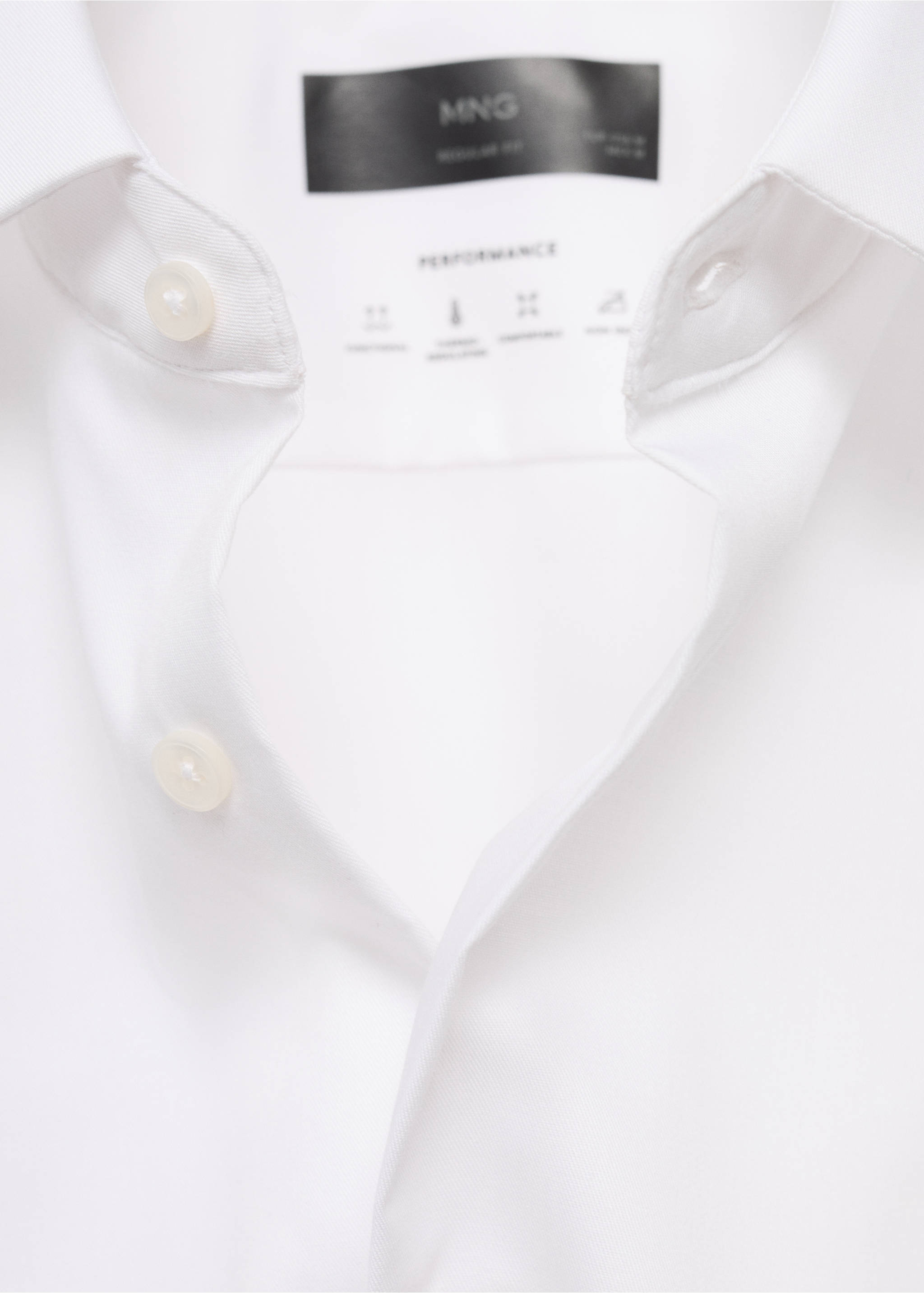 Chemise comfort stretch non-iron - Détail de l'article 8, Blanc. Ref: 17045980-00.