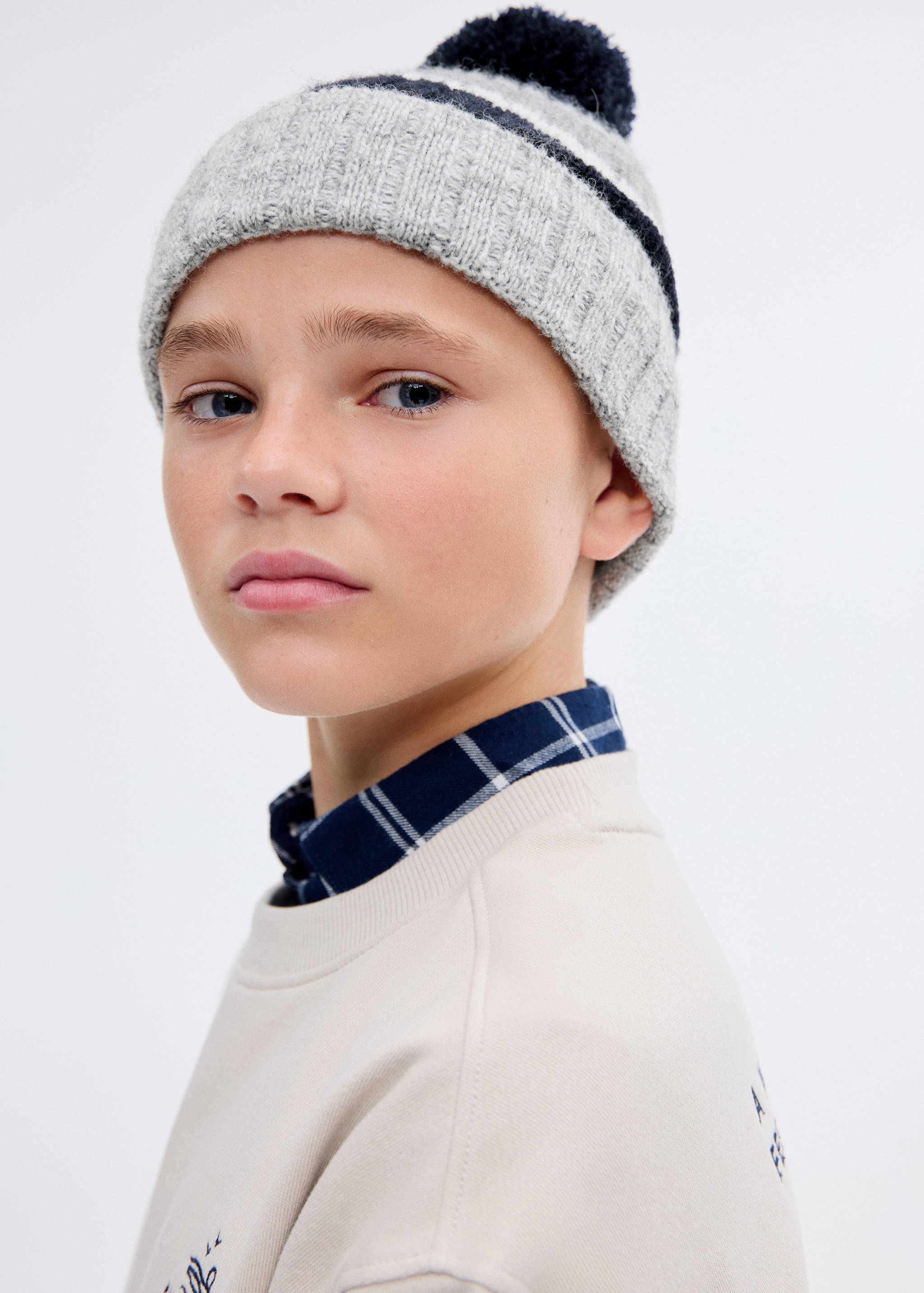 Bonnet en maille à pompon - Plan général