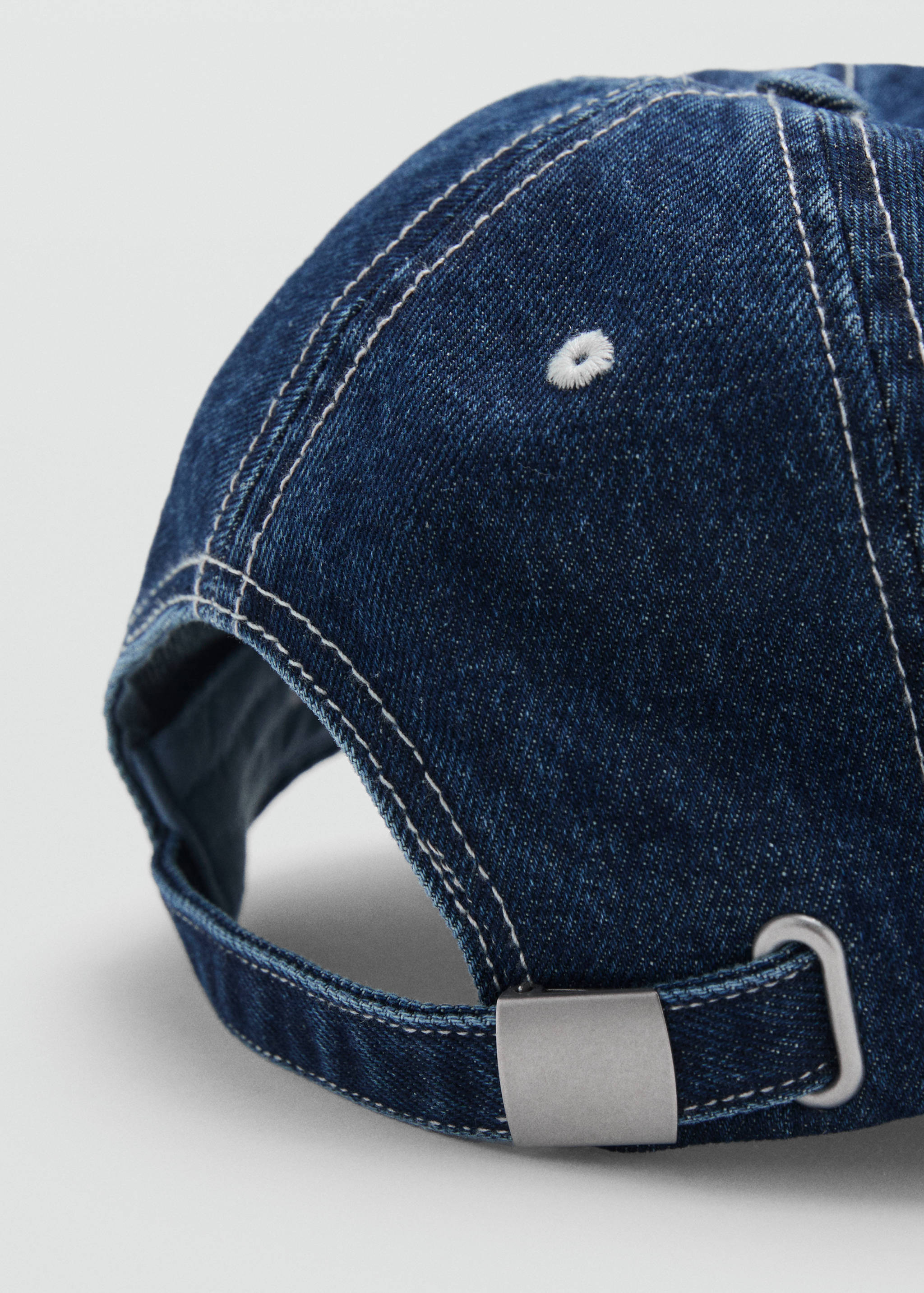 Embroidered denim cap - Details of the article 1