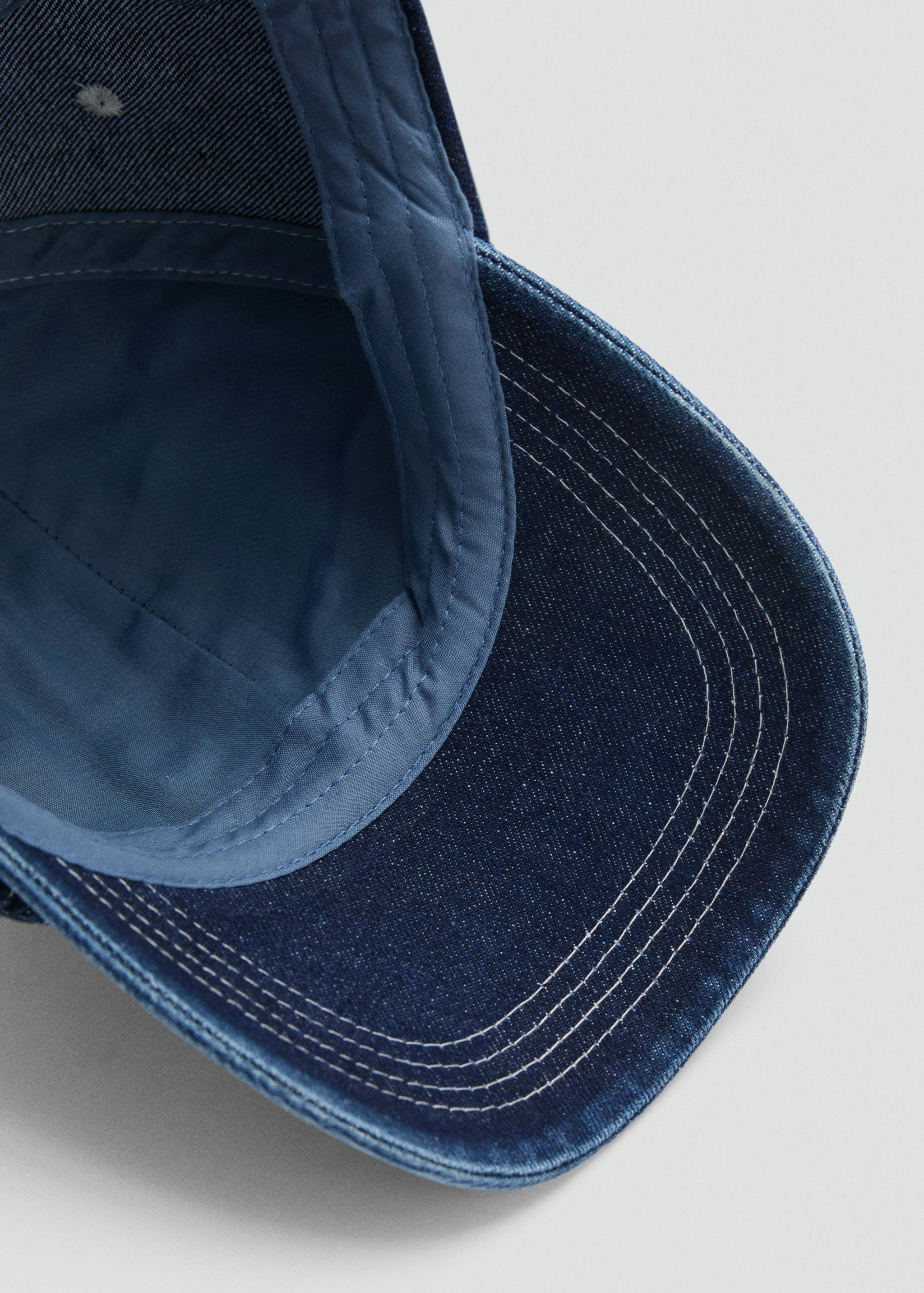 Embroidered denim cap - Details of the article 2