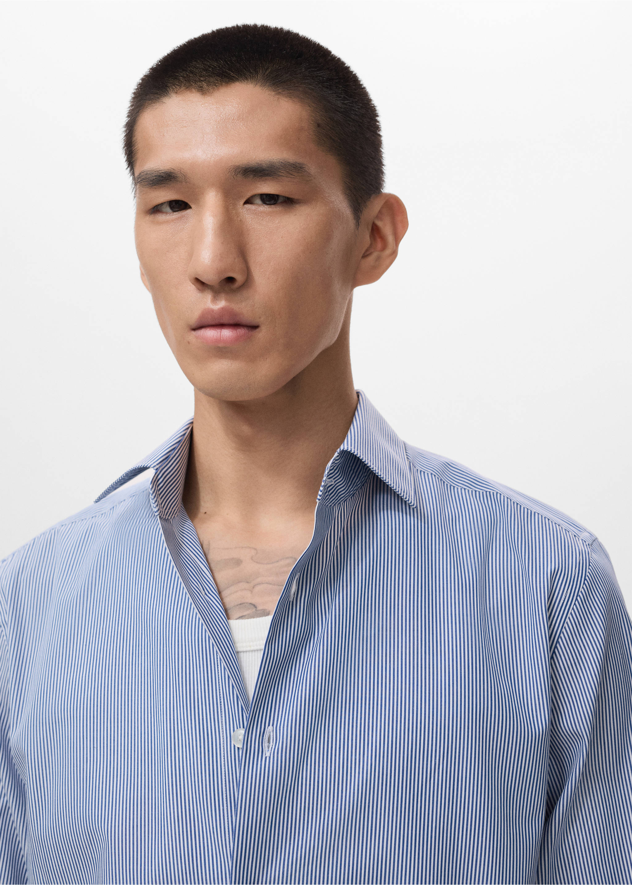 Gestreept slim-fit overhemd 100% katoen - Detail van het artikel 1, Blauw. Ref: 17046001-00.