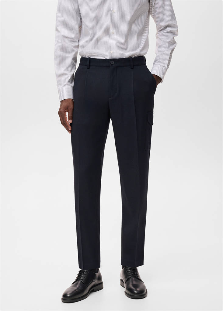 Slim-fit Thermolite® cargo trousers — Navy