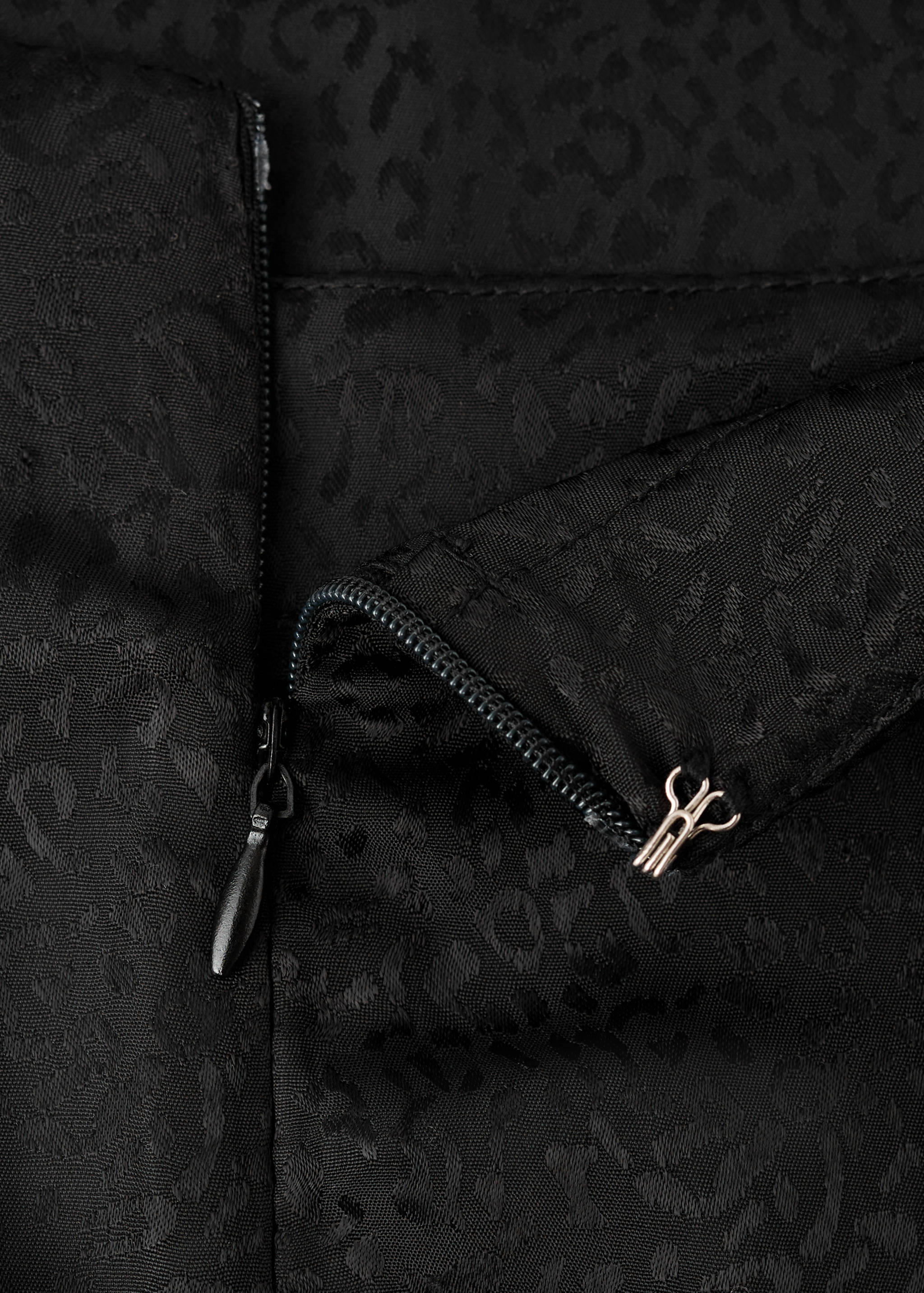 Faldilla llarga lleopard - Detall de l'article 8