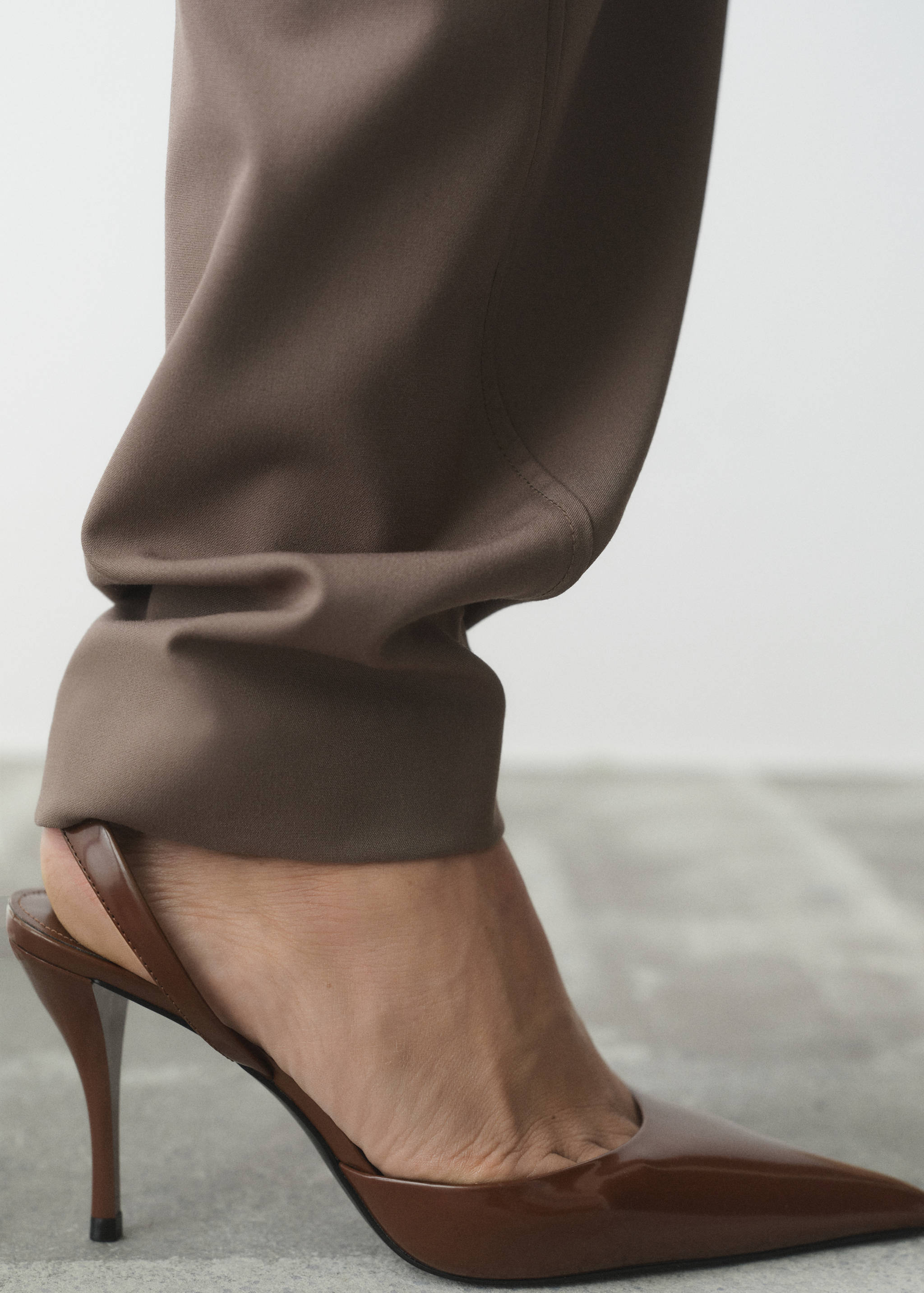 حذاء بكعب عالي من الباتنت بمقدمة مدببة - تفاصيل المنتج 7