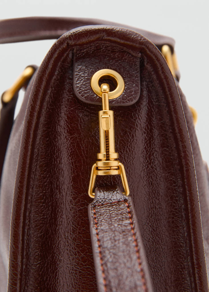 Shiny handbag with handles — Chocolate
