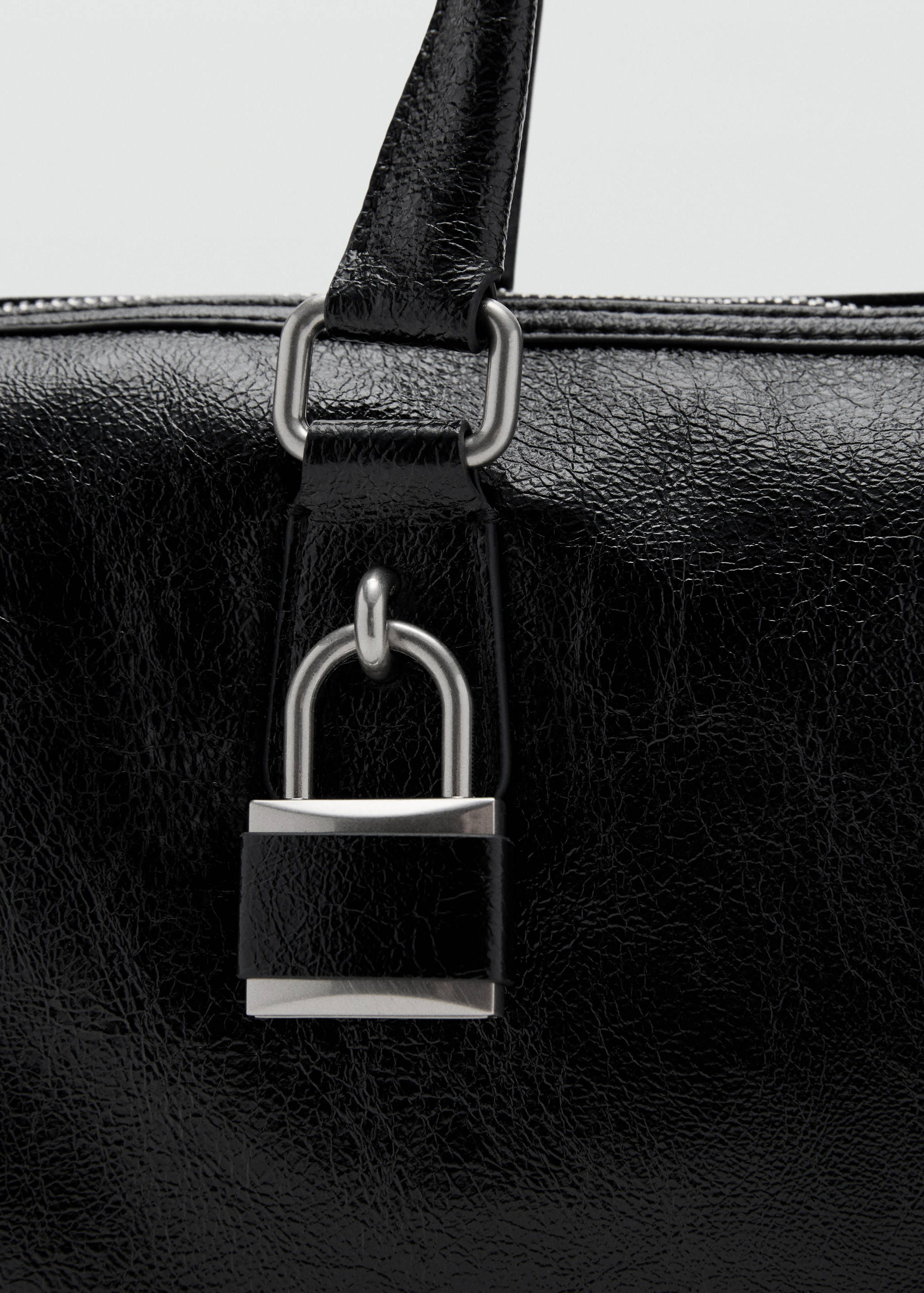 Shiny handbag with handles - Details of the article 2