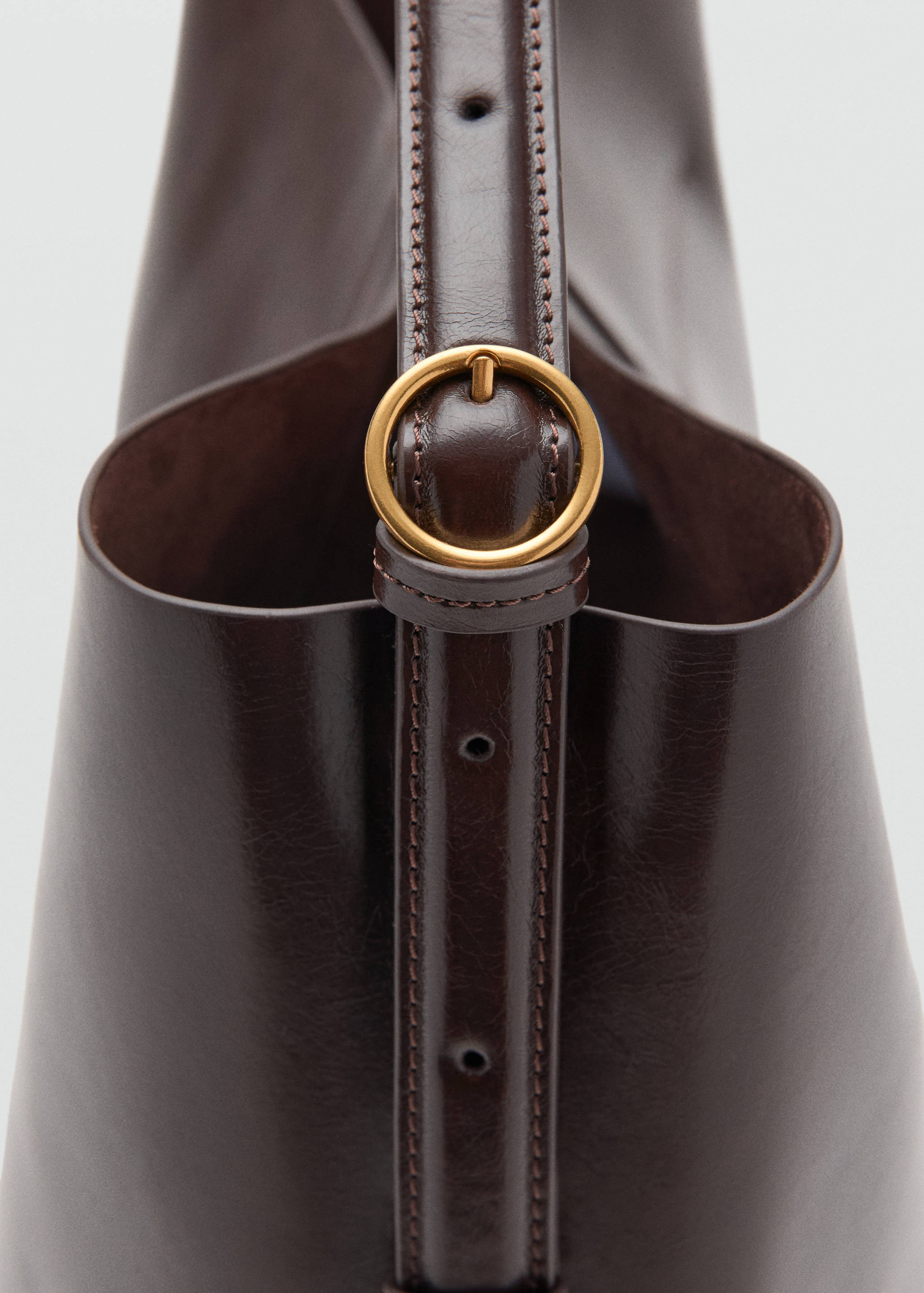 Sac porté épaule finition brillante - Détail de l'article 1