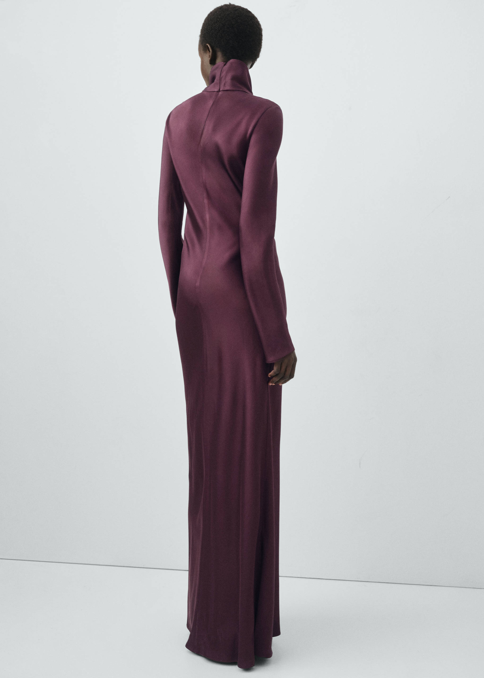 Satin high-neck dress - Reverse of the article